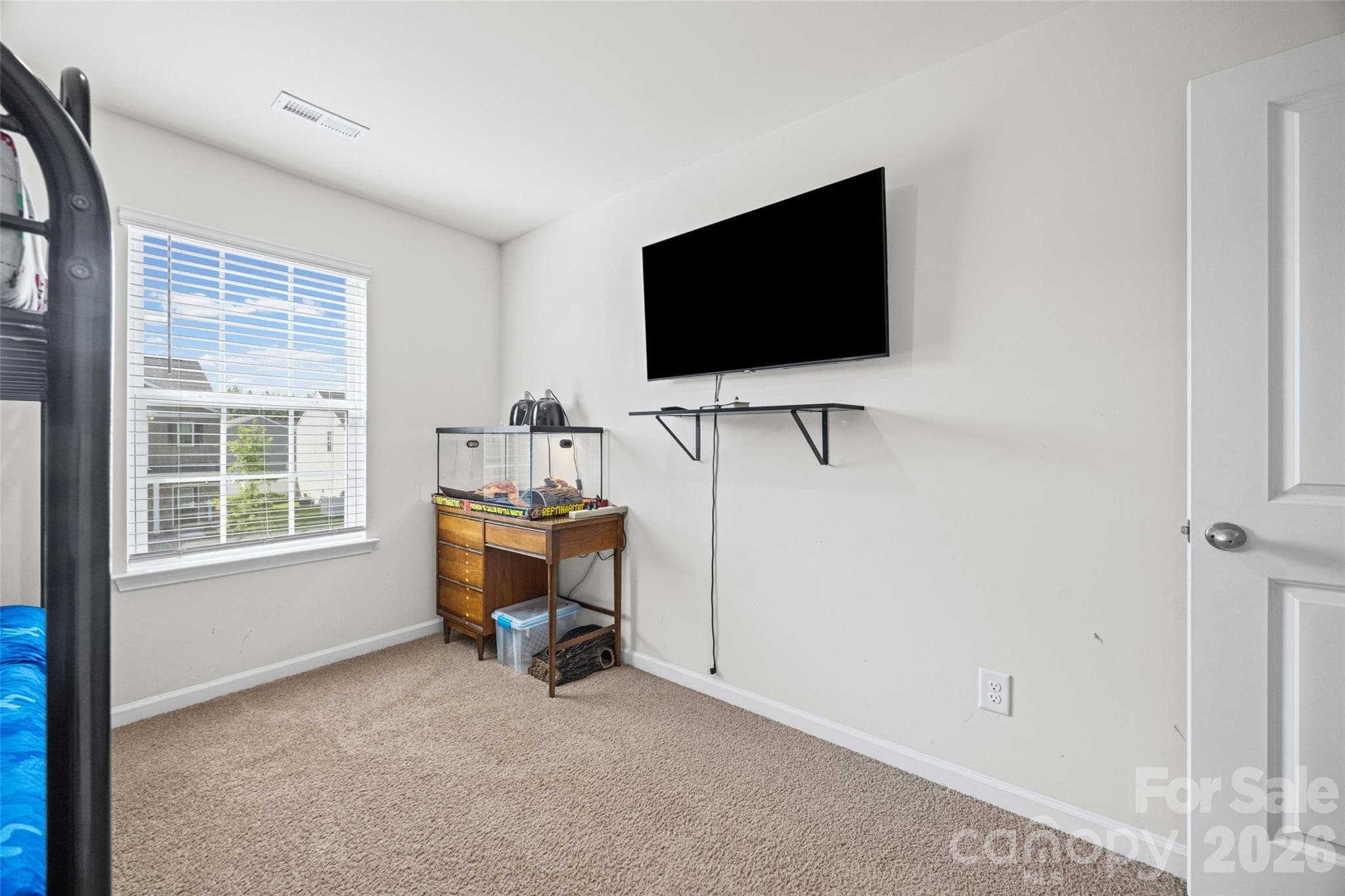 Single Family Residence at 542 King Clover Lane, Clover, photo 12 of 28