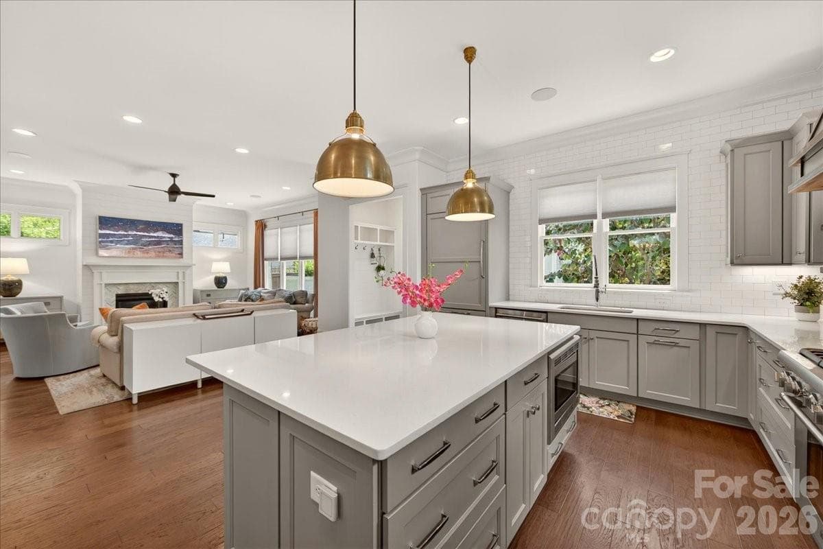 Single Family Residence at 748 Ellsworth Road, Charlotte, photo 18 of 48