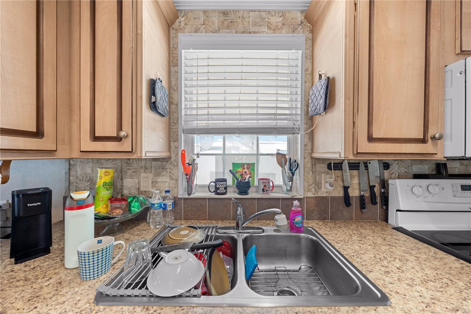 Dual Sink Kitchen - 34 FAIRVIEW DR N, HAINES CITY