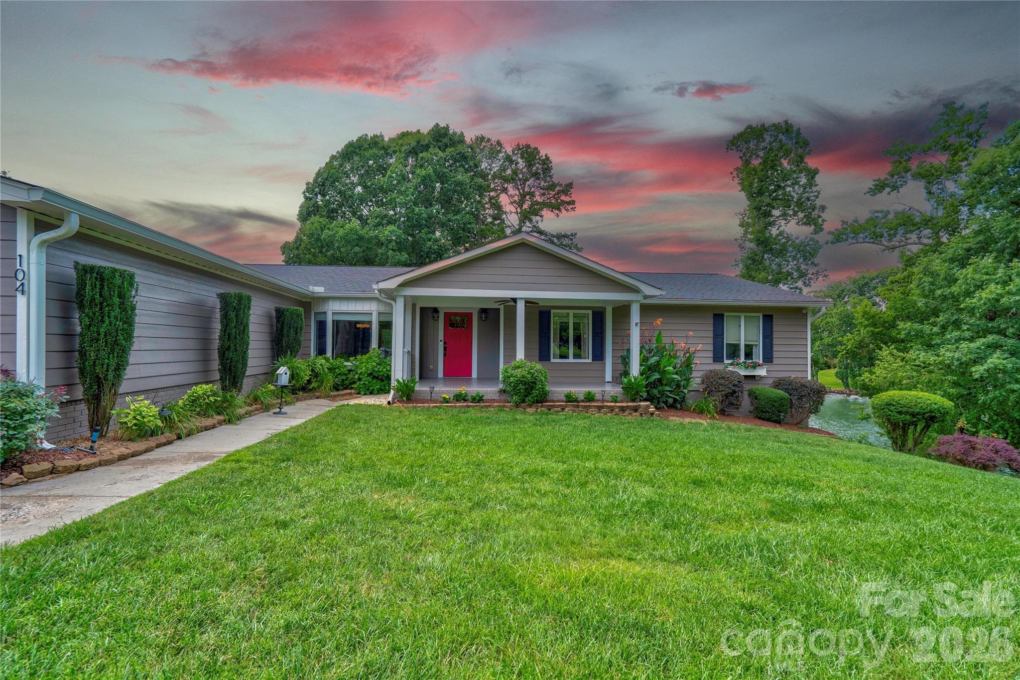 Single Family Residence at 104 Doral Court, Kings Mountain, photo 47 of 48