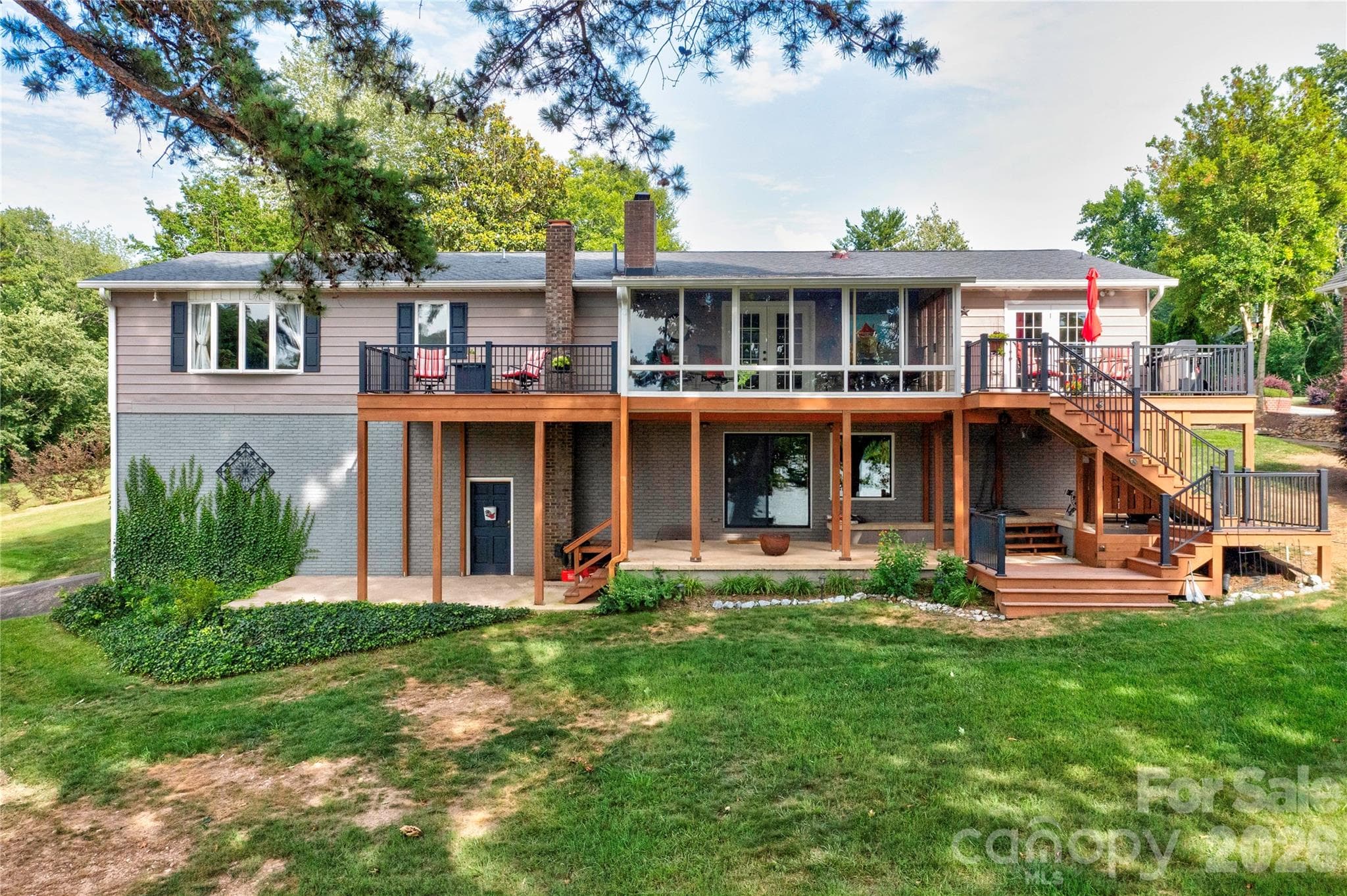 Single Family Residence at 104 Doral Court, Kings Mountain, photo 42 of 48