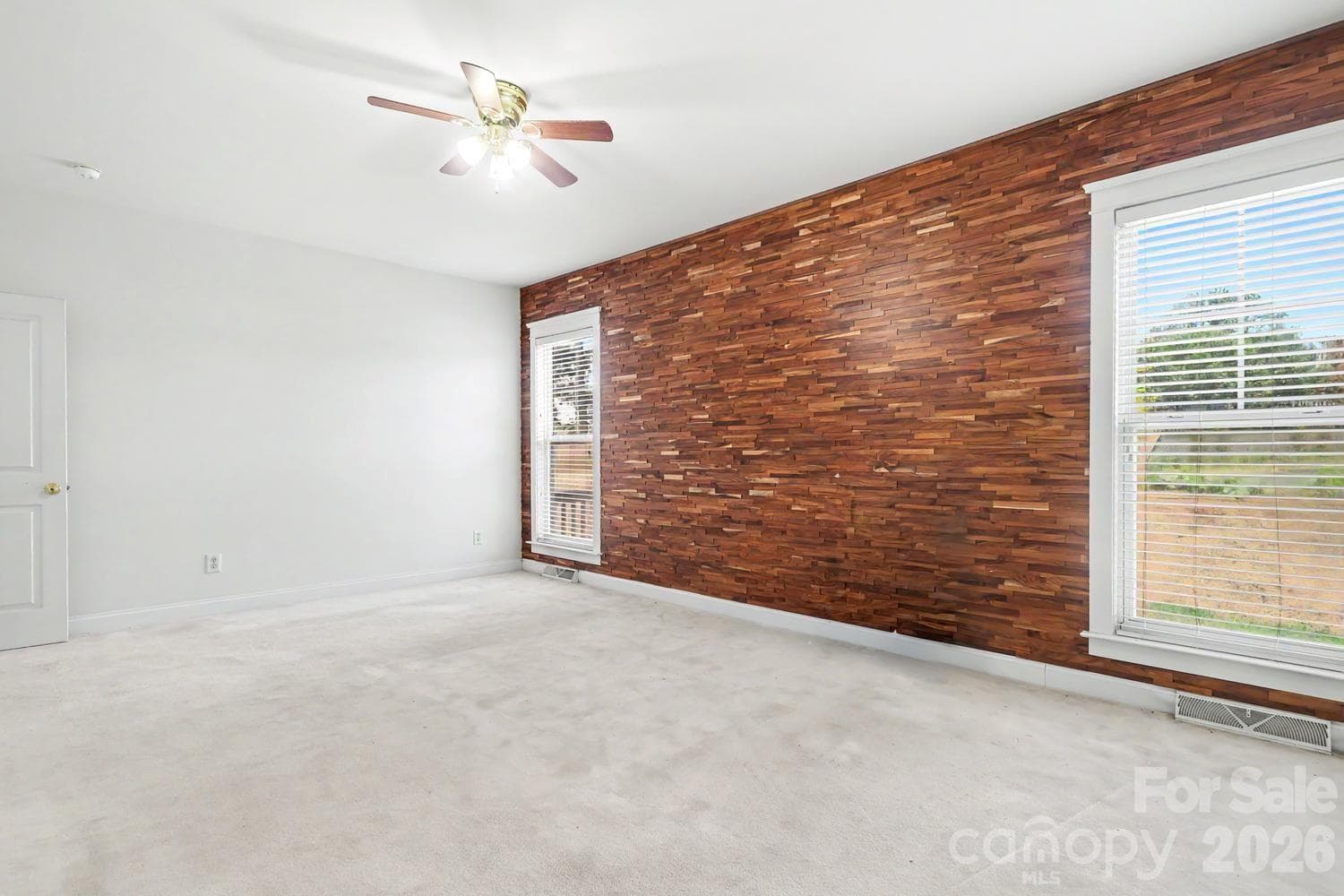 Single Family Residence at 3044 Parker Green Trail, Charlotte, photo 17 of 48