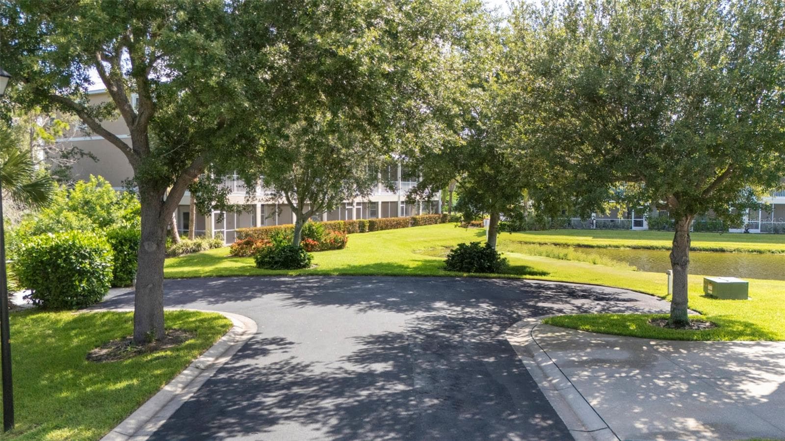 Street view, cul-de-sac - 10307 CORAL LANDINGS LN #11, PLACIDA