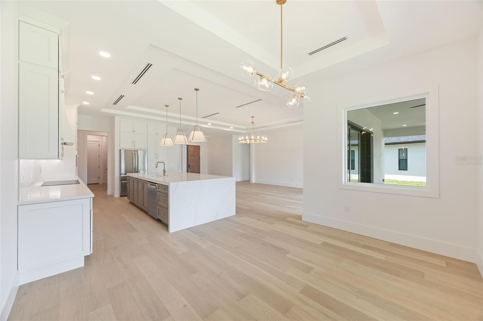 Virtually staged. Light and bright Dining area. - 1336 HAYS RD, TARPON SPRINGS