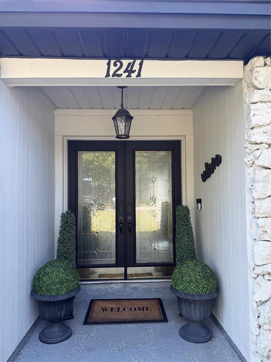 Single Family Residence at 1241 ANGELINE AVE, ORLANDO, photo 7 of 26