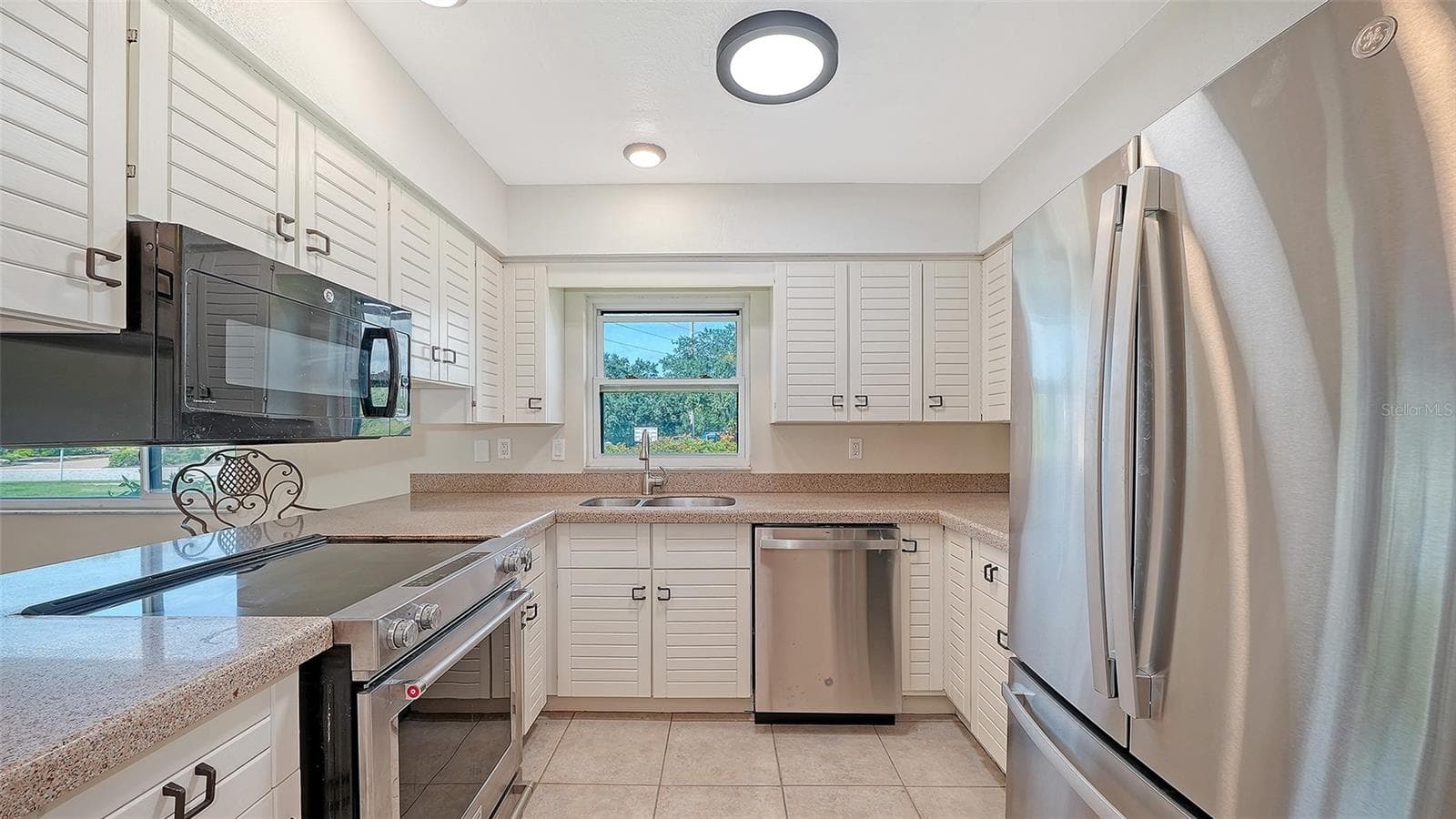Single Family Residence at 3799 COUNTRYSIDE RD, SARASOTA, photo 18 of 50