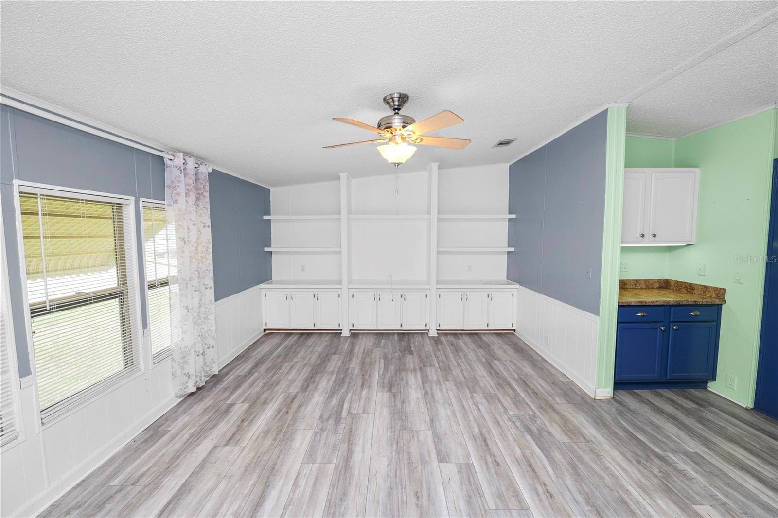 Manufactured Home at 3159 HONEOYE TRL #42, LAKELAND, photo 9 of 39