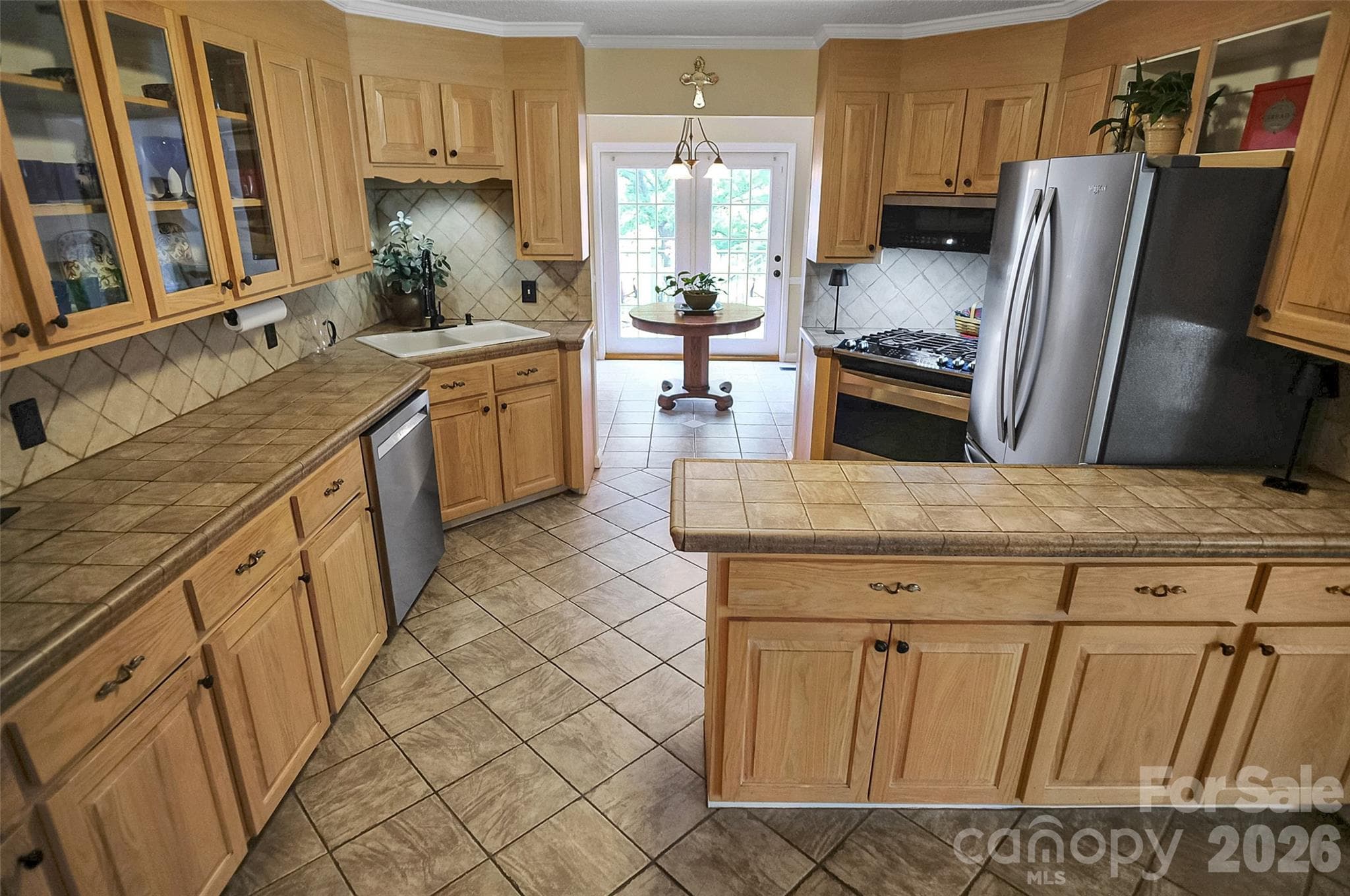 Single Family Residence at 104 Doral Court, Kings Mountain, photo 15 of 48