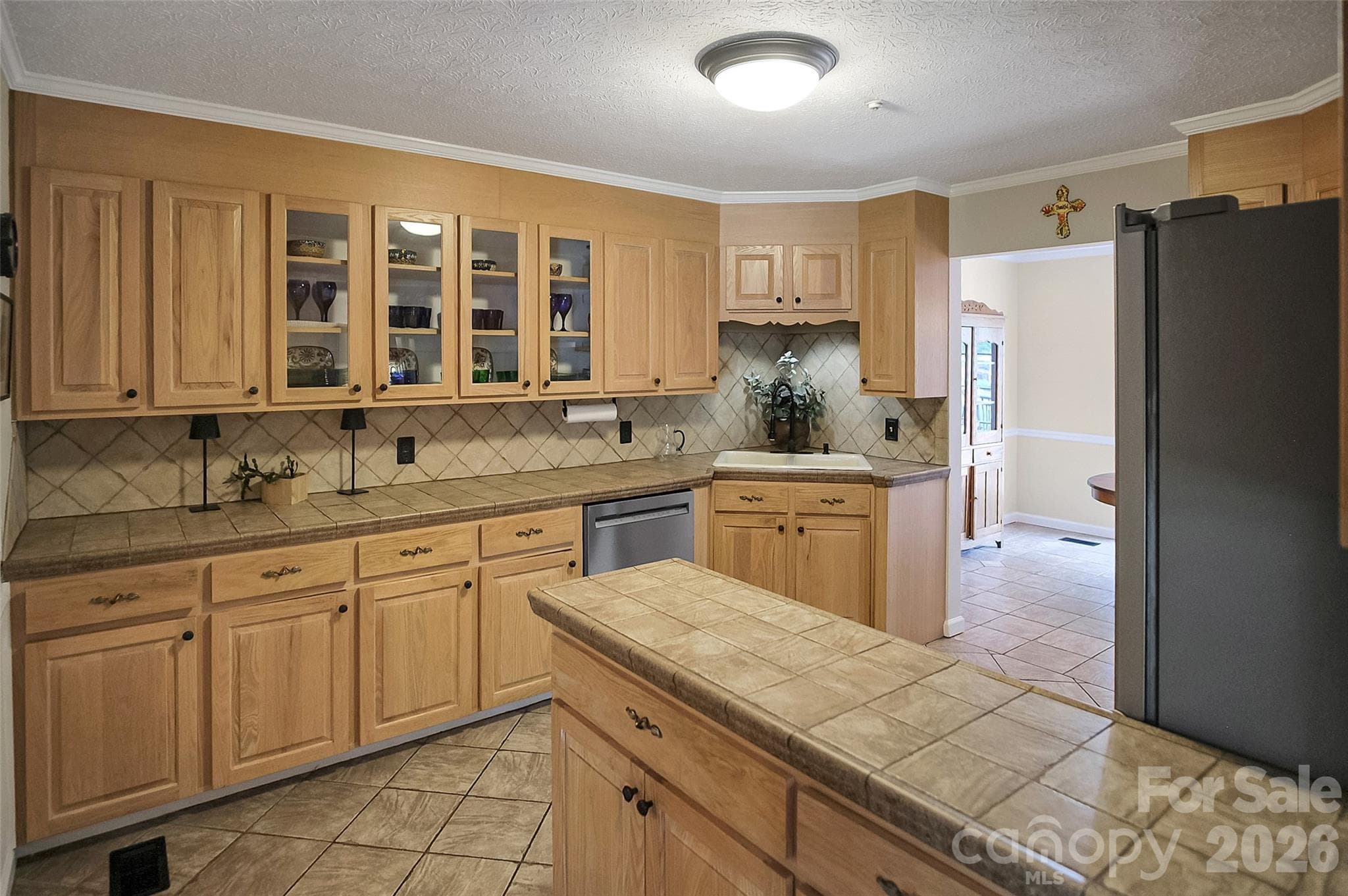 Single Family Residence at 104 Doral Court, Kings Mountain, photo 16 of 48