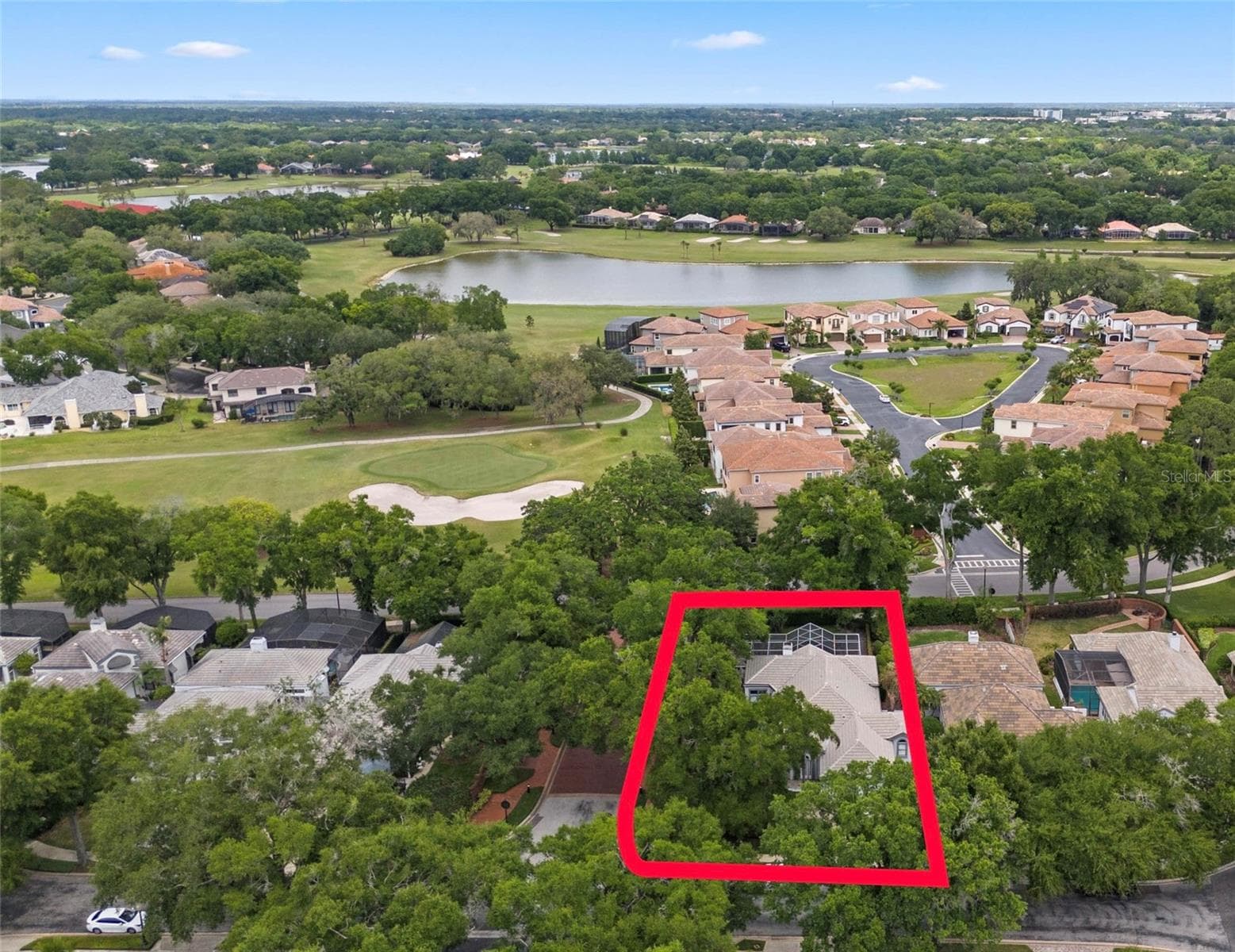 HOME ACROSS FROM THE GOLF COURSE 9th HOLE - 1250 E LANGLEY CT, LAKE MARY