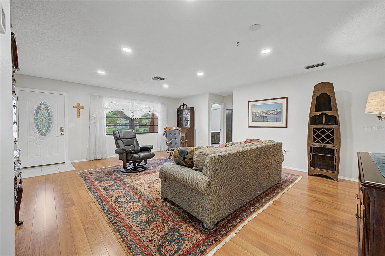 Single Family Residence at 8270 SYCAMORE DR, NEW PORT RICHEY, photo 10 of 68