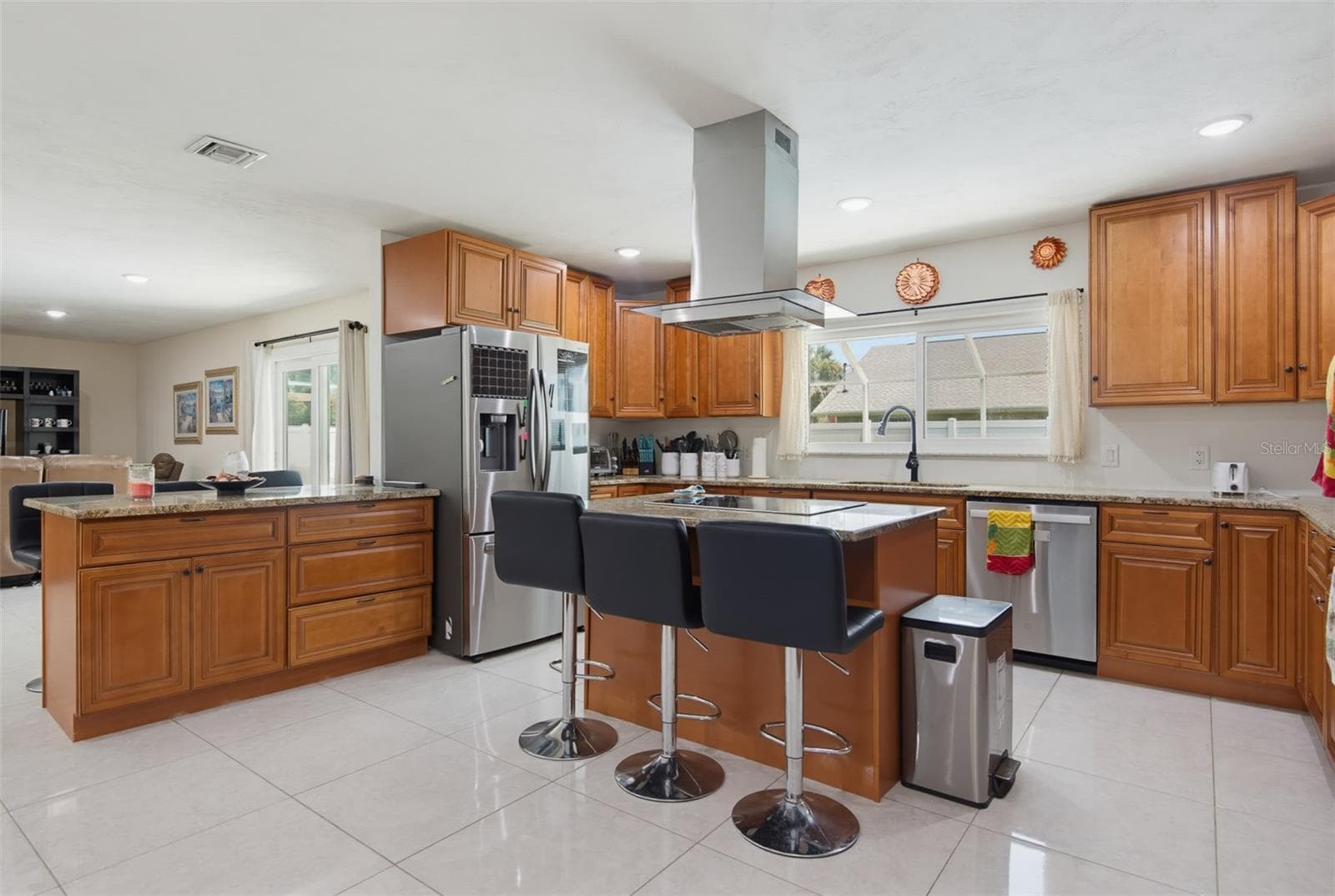 Single Family Residence at 33 SANDCASTLE DR, ORMOND BEACH, photo 15 of 89