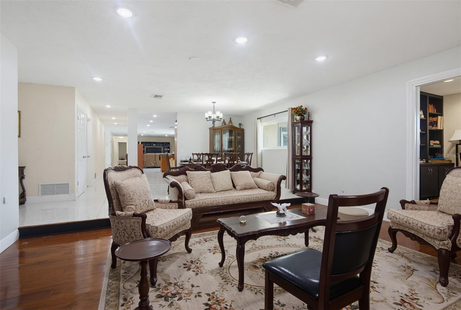 Single Family Residence at 33 SANDCASTLE DR, ORMOND BEACH, photo 22 of 89