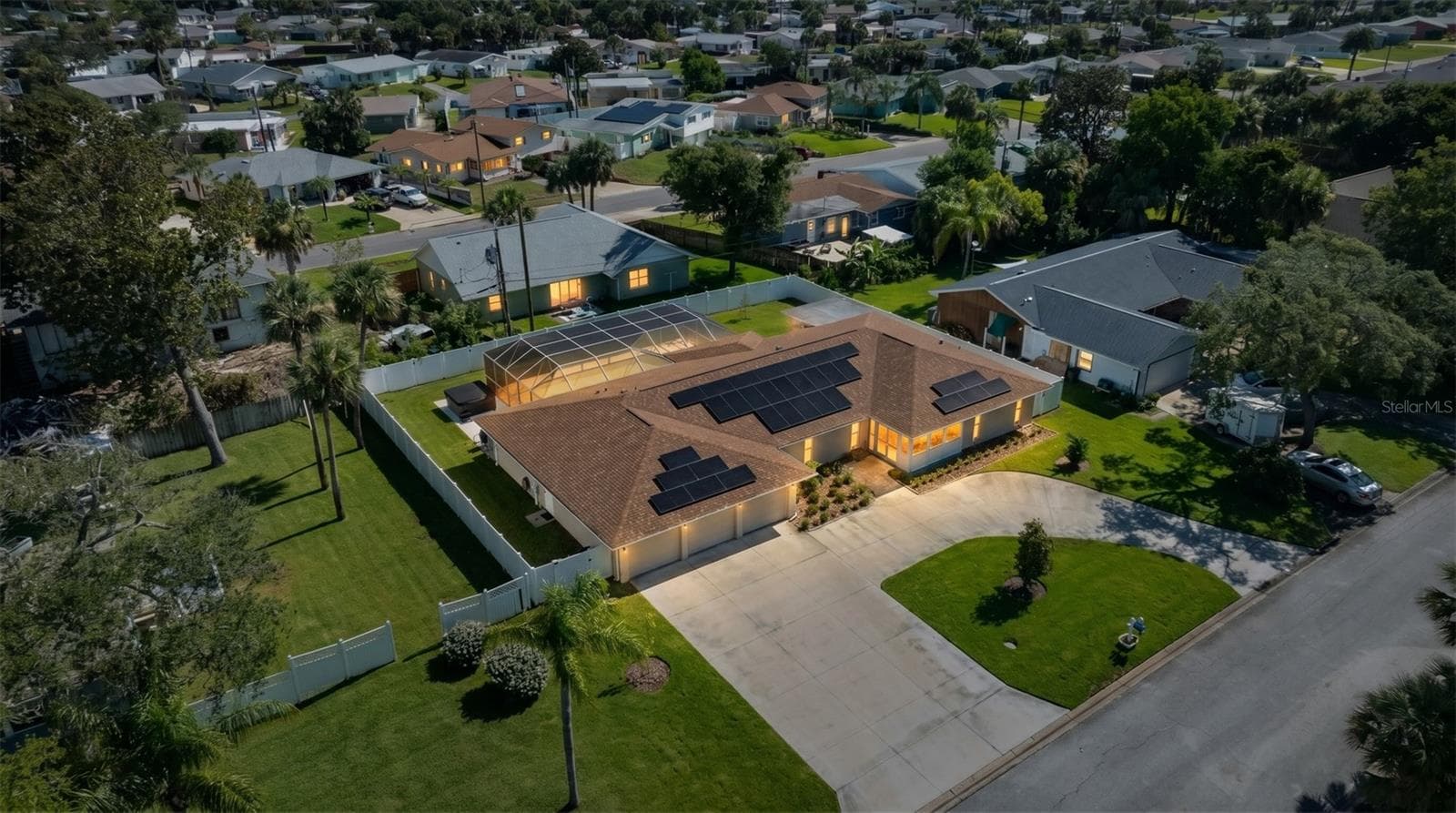 Single Family Residence at 33 SANDCASTLE DR, ORMOND BEACH, photo 70 of 89