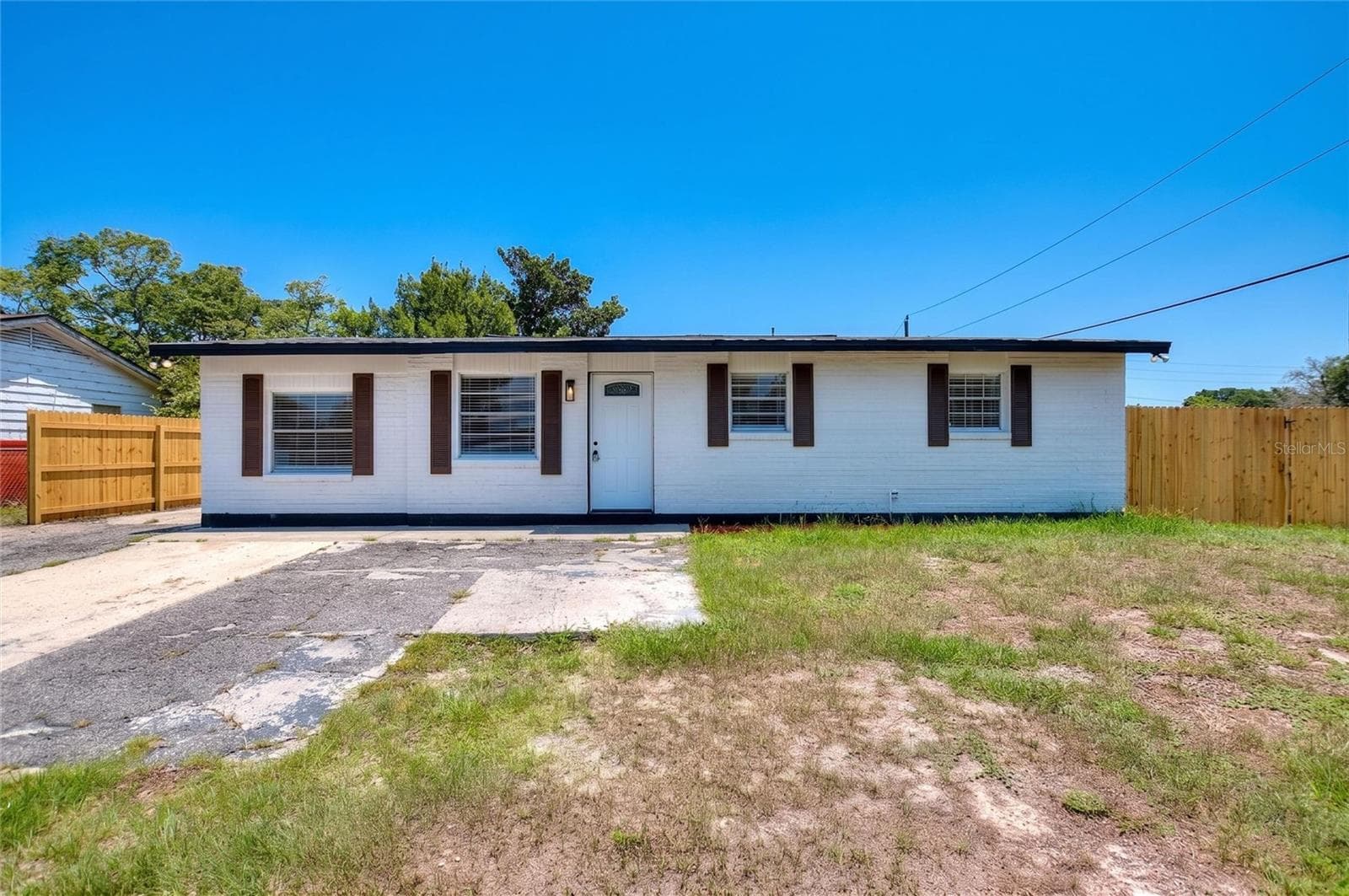 8204 ALLAMANDA AVE