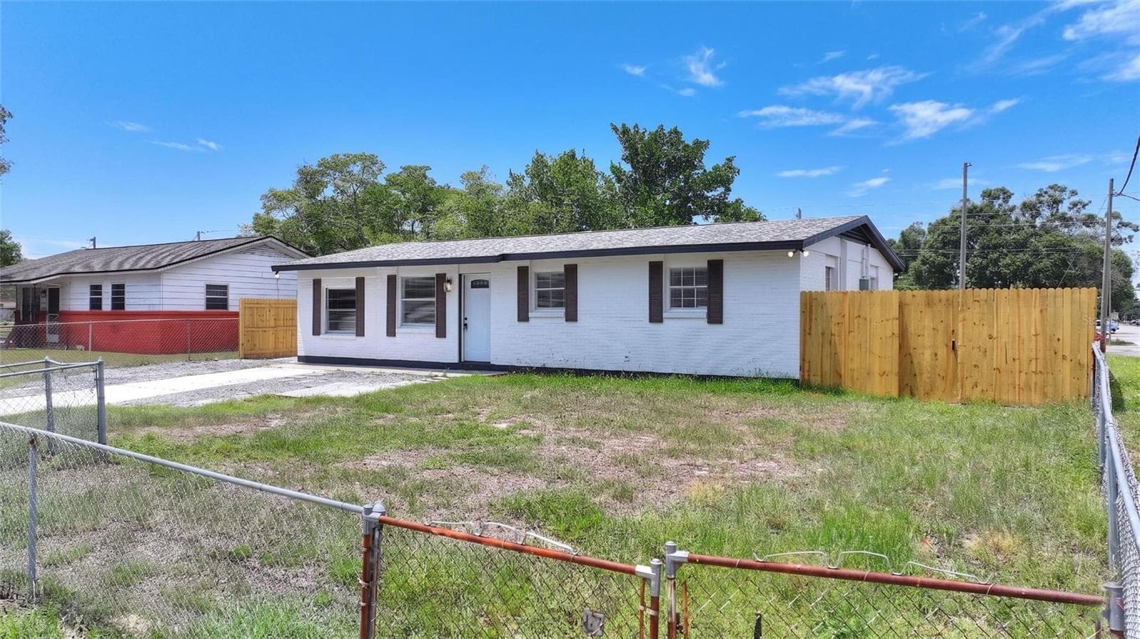 Single Family Residence at 8204 ALLAMANDA AVE, TAMPA, photo 3 of 28