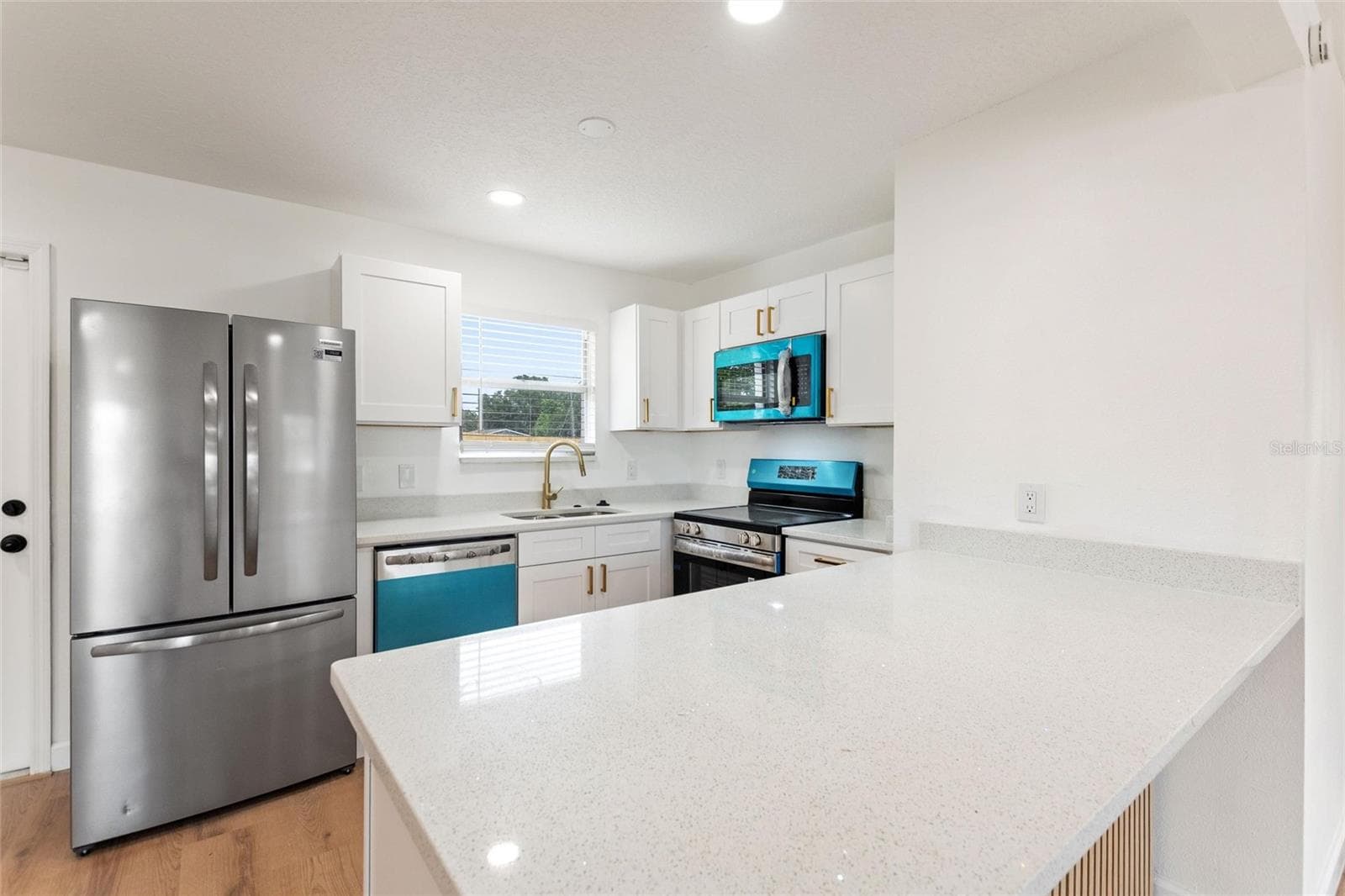 Single Family Residence at 8204 ALLAMANDA AVE, TAMPA, photo 11 of 28
