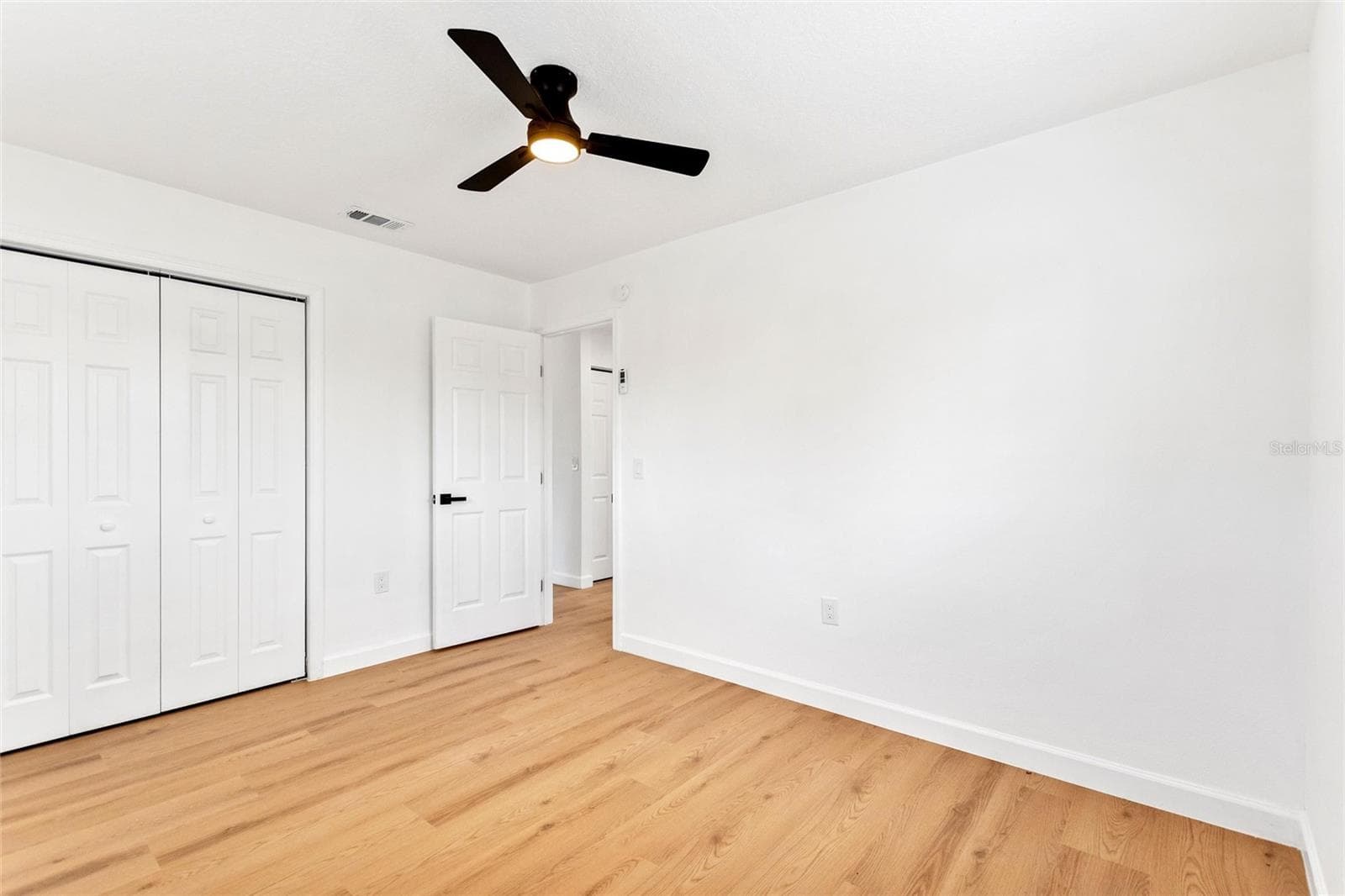 Single Family Residence at 8204 ALLAMANDA AVE, TAMPA, photo 16 of 28
