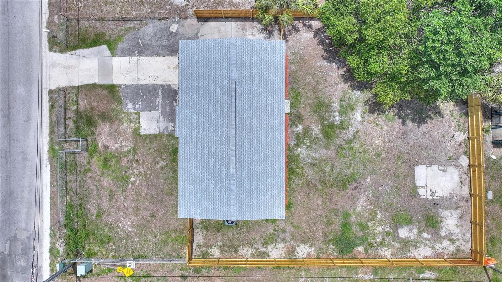 Single Family Residence at 8204 ALLAMANDA AVE, TAMPA, photo 20 of 28