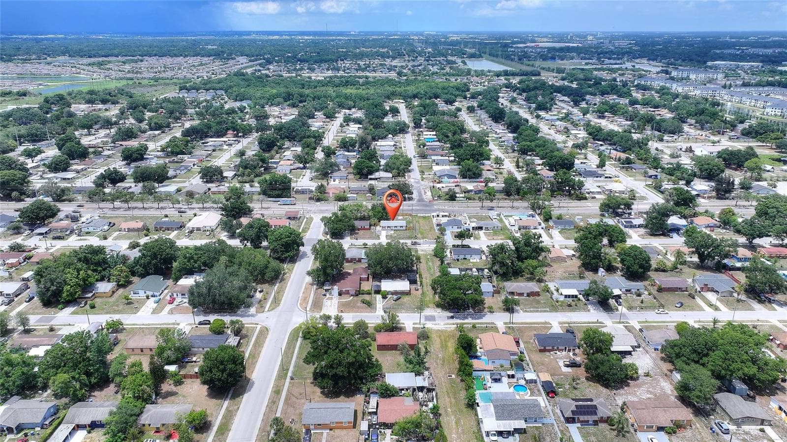 Single Family Residence at 8204 ALLAMANDA AVE, TAMPA, photo 21 of 28