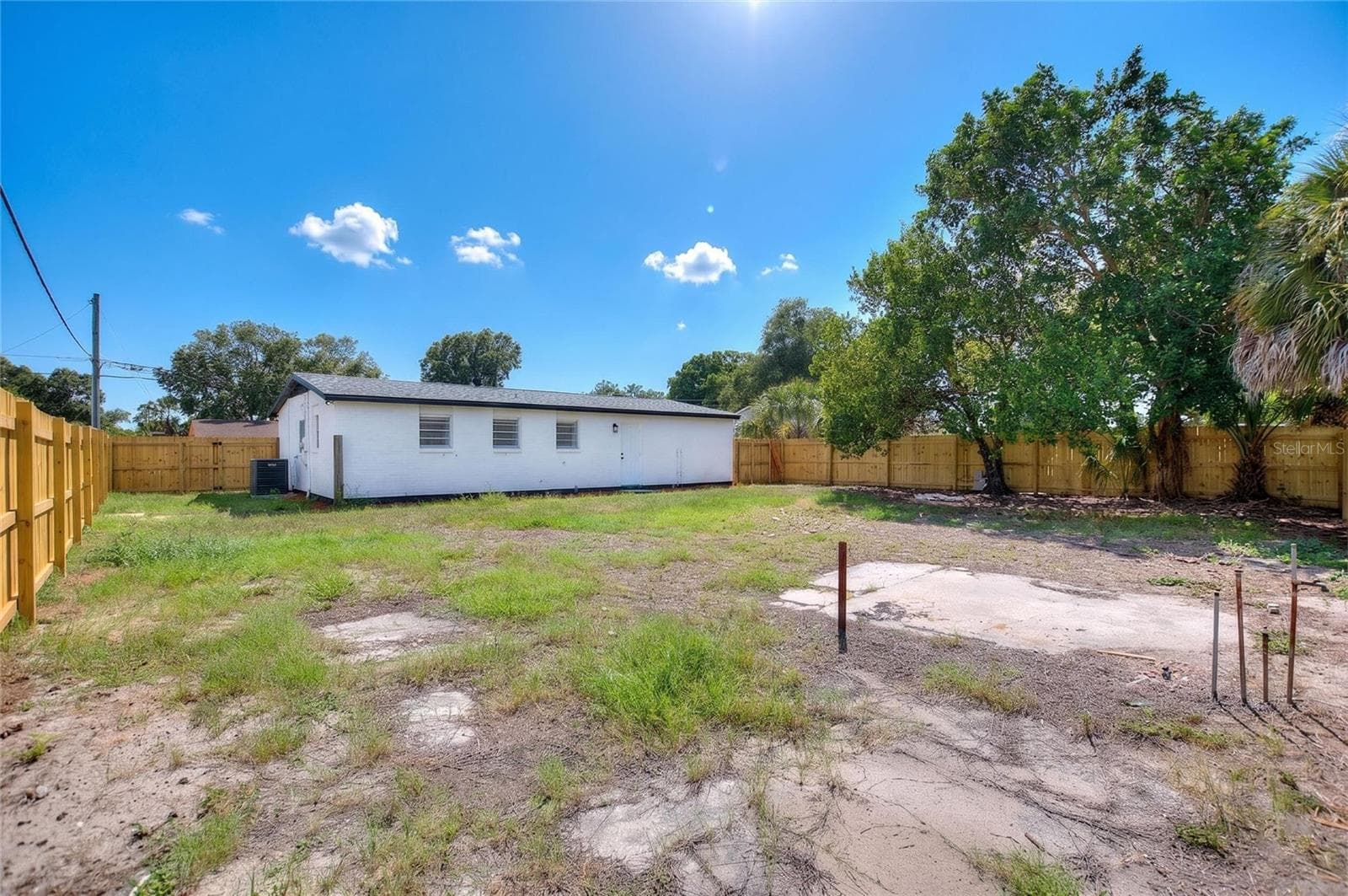 Single Family Residence at 8204 ALLAMANDA AVE, TAMPA, photo 25 of 28
