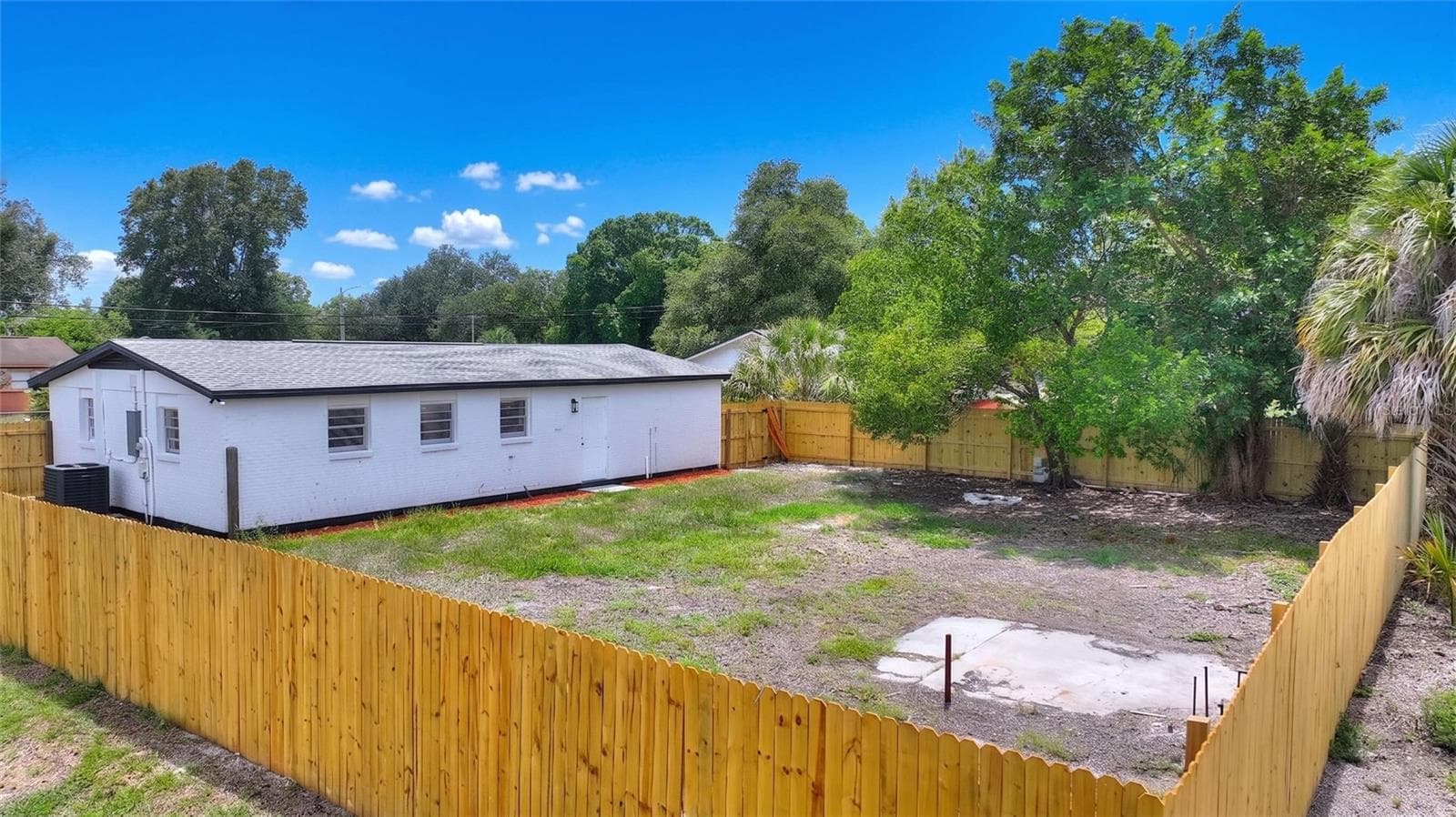 Single Family Residence at 8204 ALLAMANDA AVE, TAMPA, photo 27 of 28