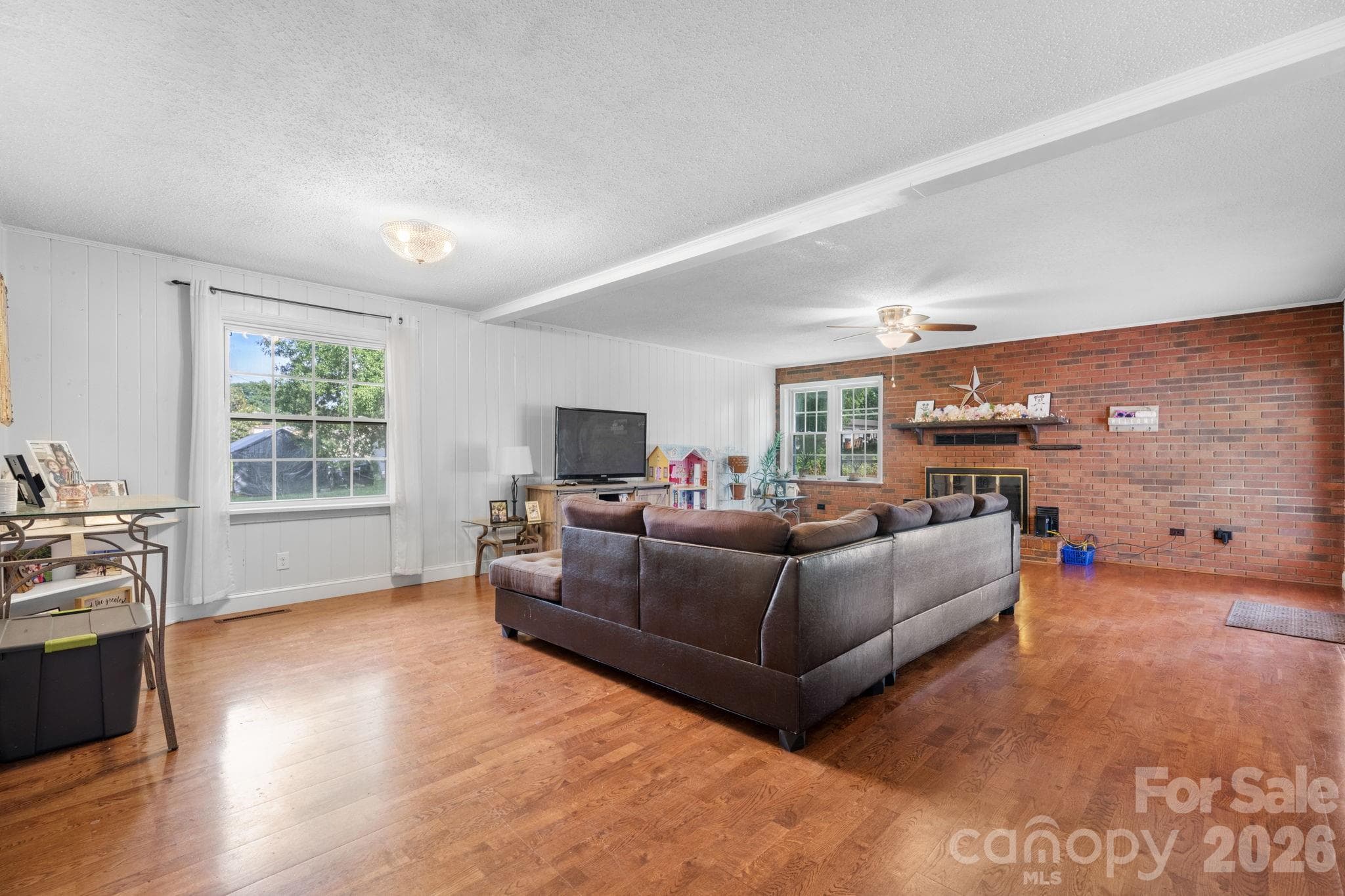 Single Family Residence at Newton, photo 4 of 48