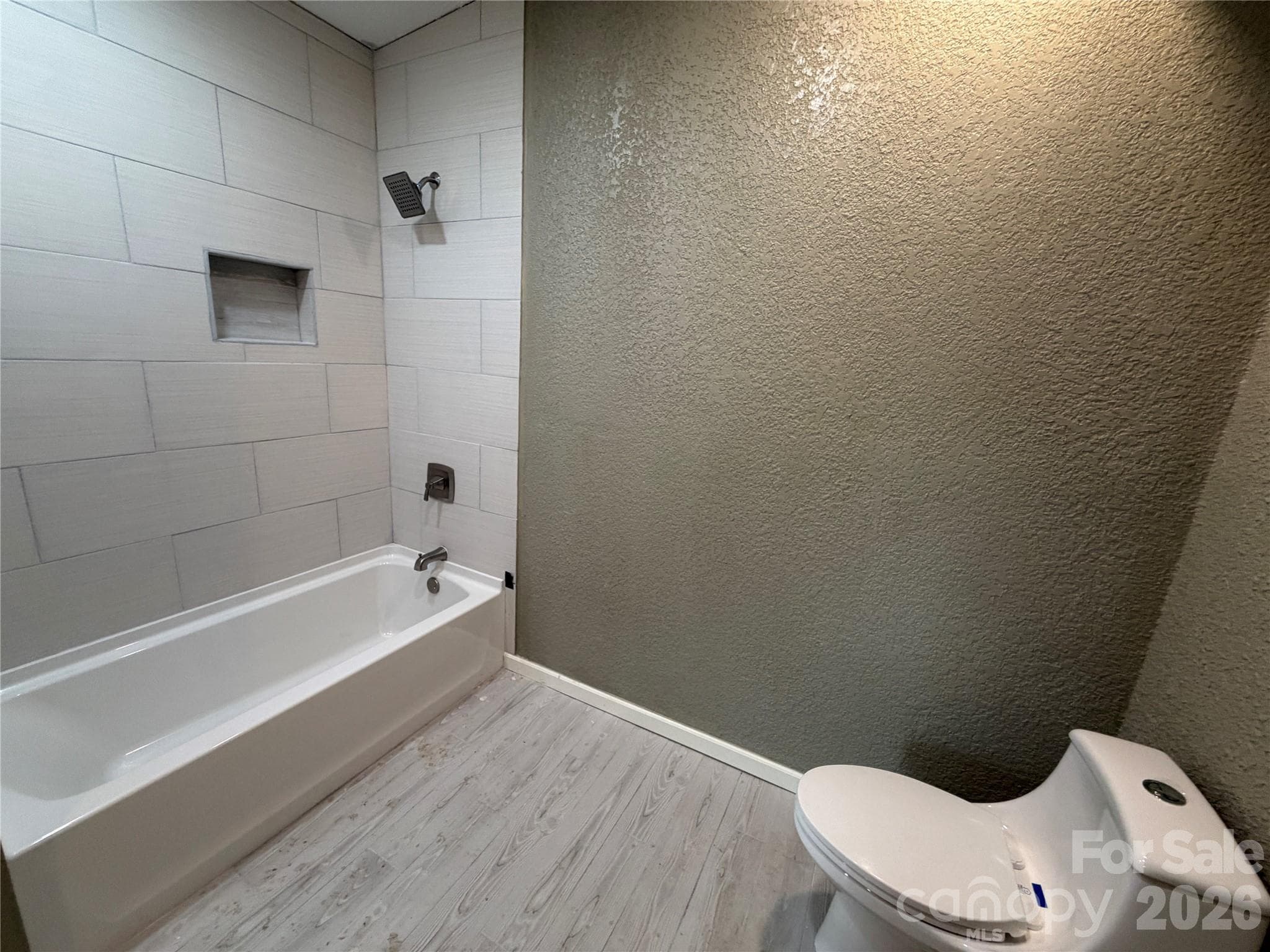 Bathroom - 68 Circle Drive, Marion