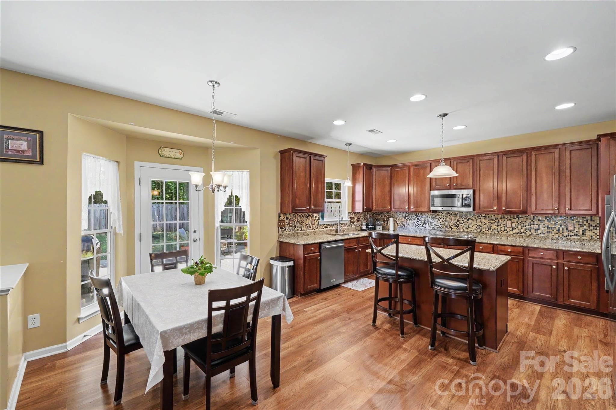 Single Family Residence at 13309 Rebecca Run Drive, Charlotte, photo 5 of 41