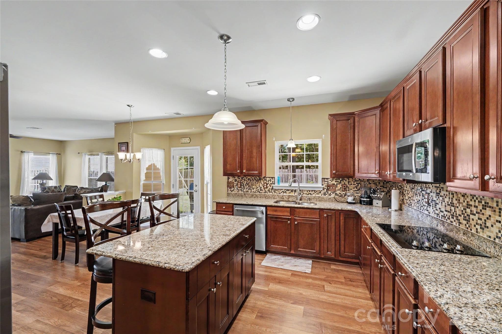 Single Family Residence at 13309 Rebecca Run Drive, Charlotte, photo 14 of 41