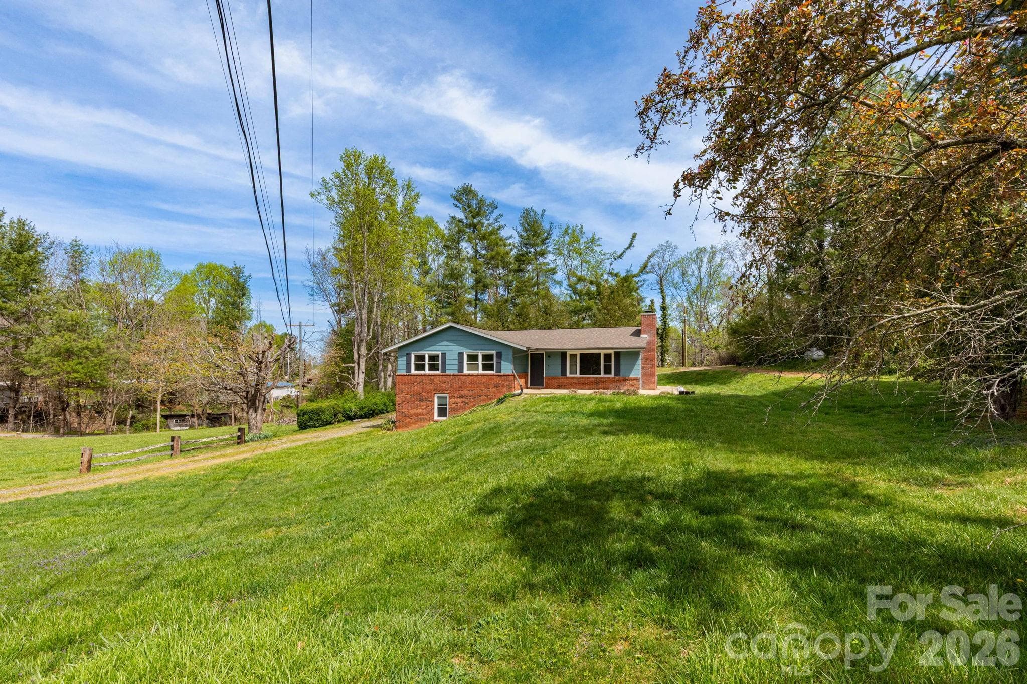 Single Family Residence at Weaverville, photo 2 of 35