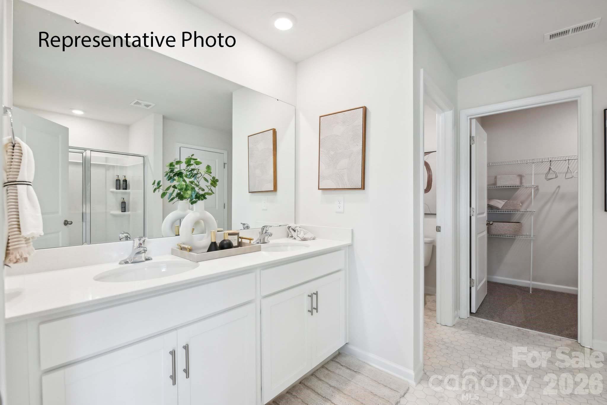 Single Family Residence at 2085 Moorside Court, Lancaster, photo 19 of 26