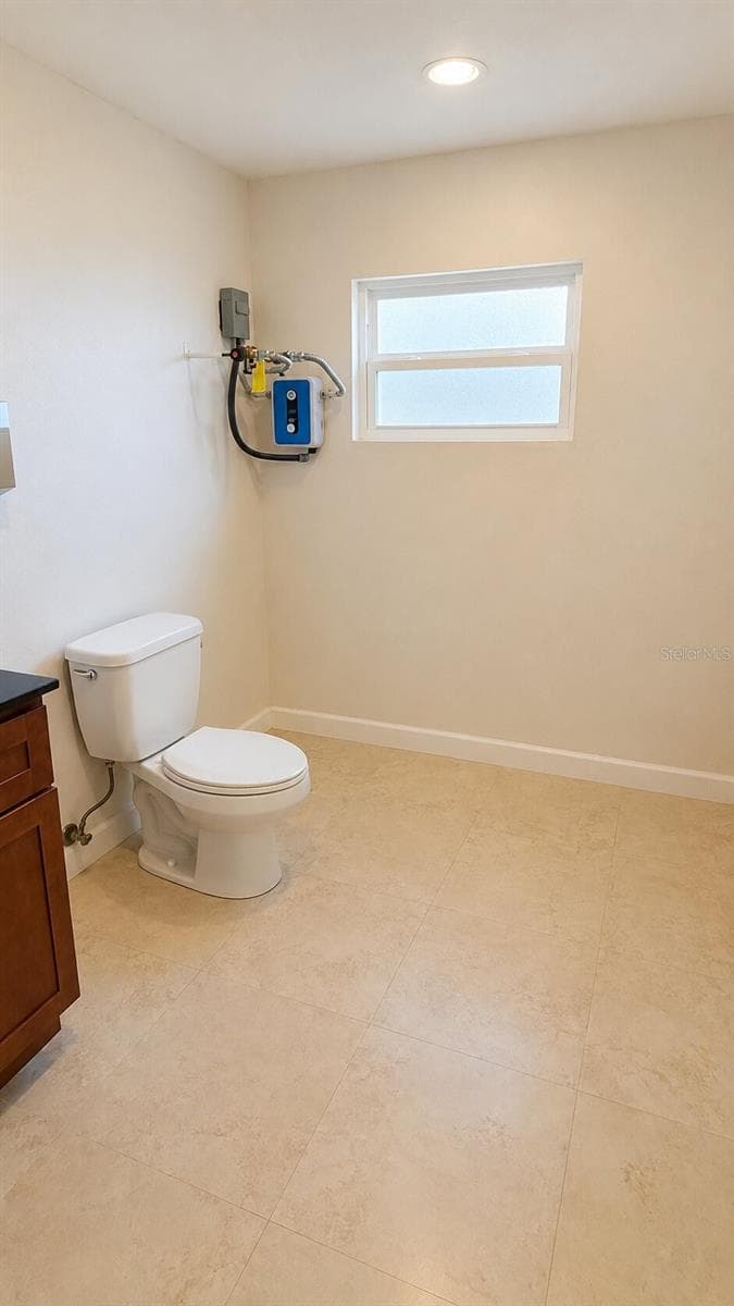 Mixed Use at 150 W 11TH ST, CHULUOTA, photo 12 of 35