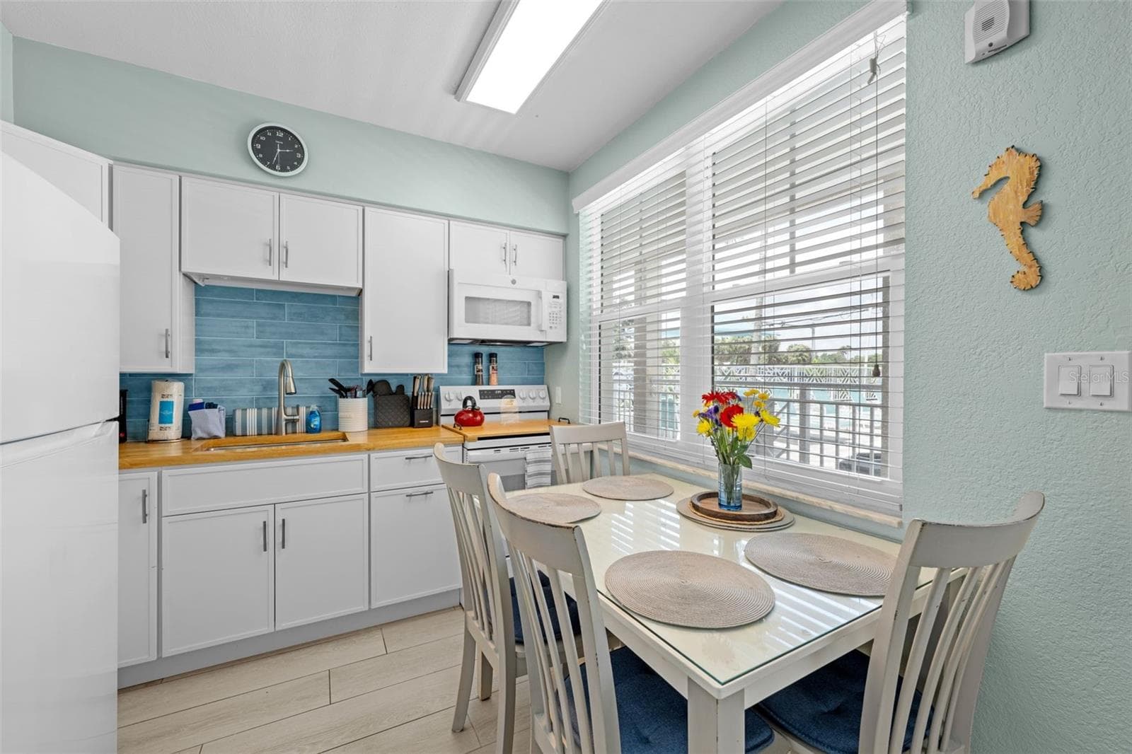 Condo - Hotel at 530 MANDALAY AVE #106, CLEARWATER BEACH, photo 12 of 28