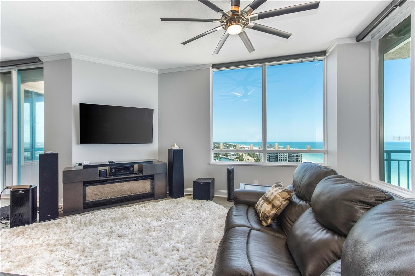Condominium at 1560 GULF BLVD #1607, CLEARWATER, photo 9 of 63