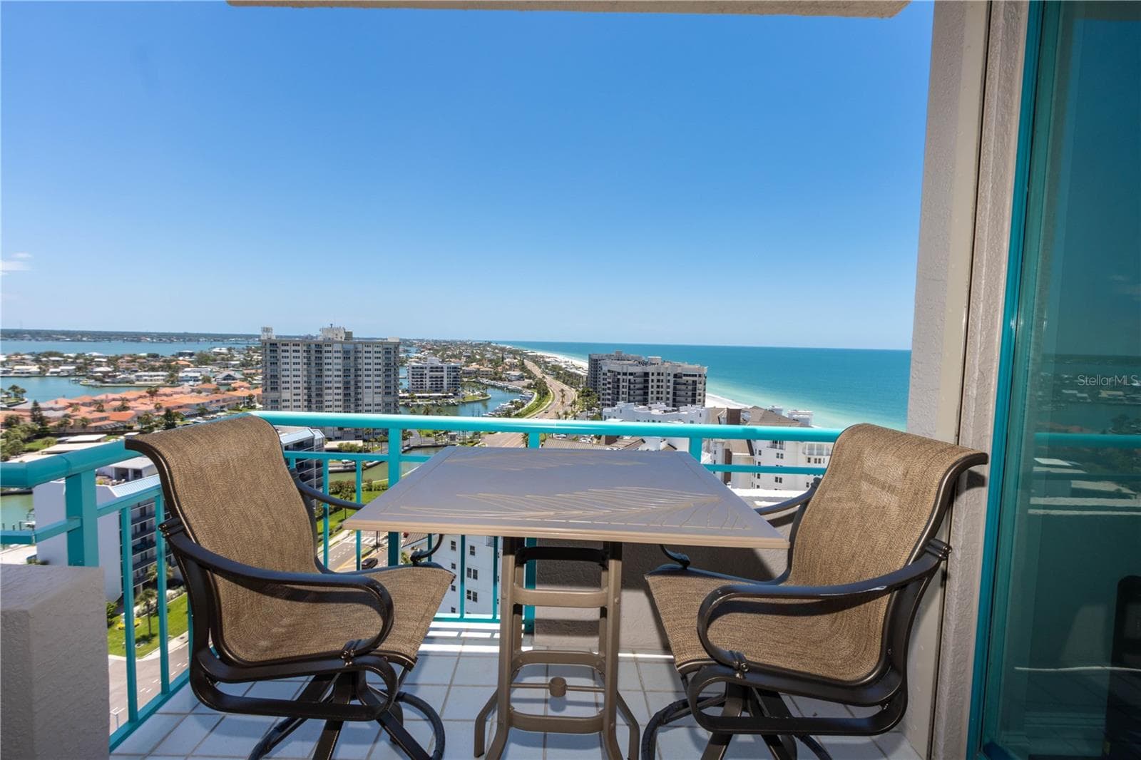 Incredible balcony views - 1560 GULF BLVD #1607, CLEARWATER