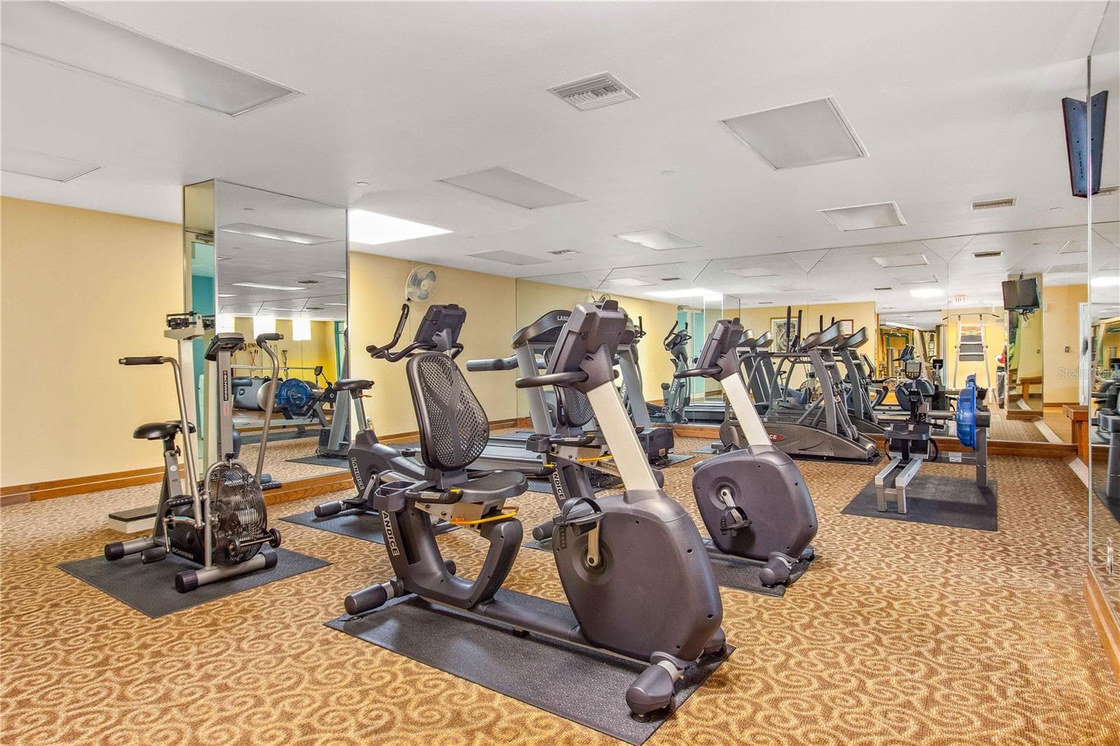 Condominium at 1560 GULF BLVD #1607, CLEARWATER, photo 53 of 63