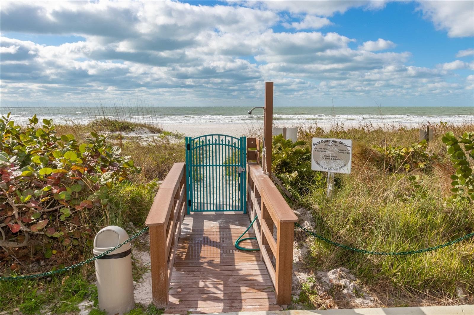 Condominium at 1560 GULF BLVD #1607, CLEARWATER, photo 49 of 63