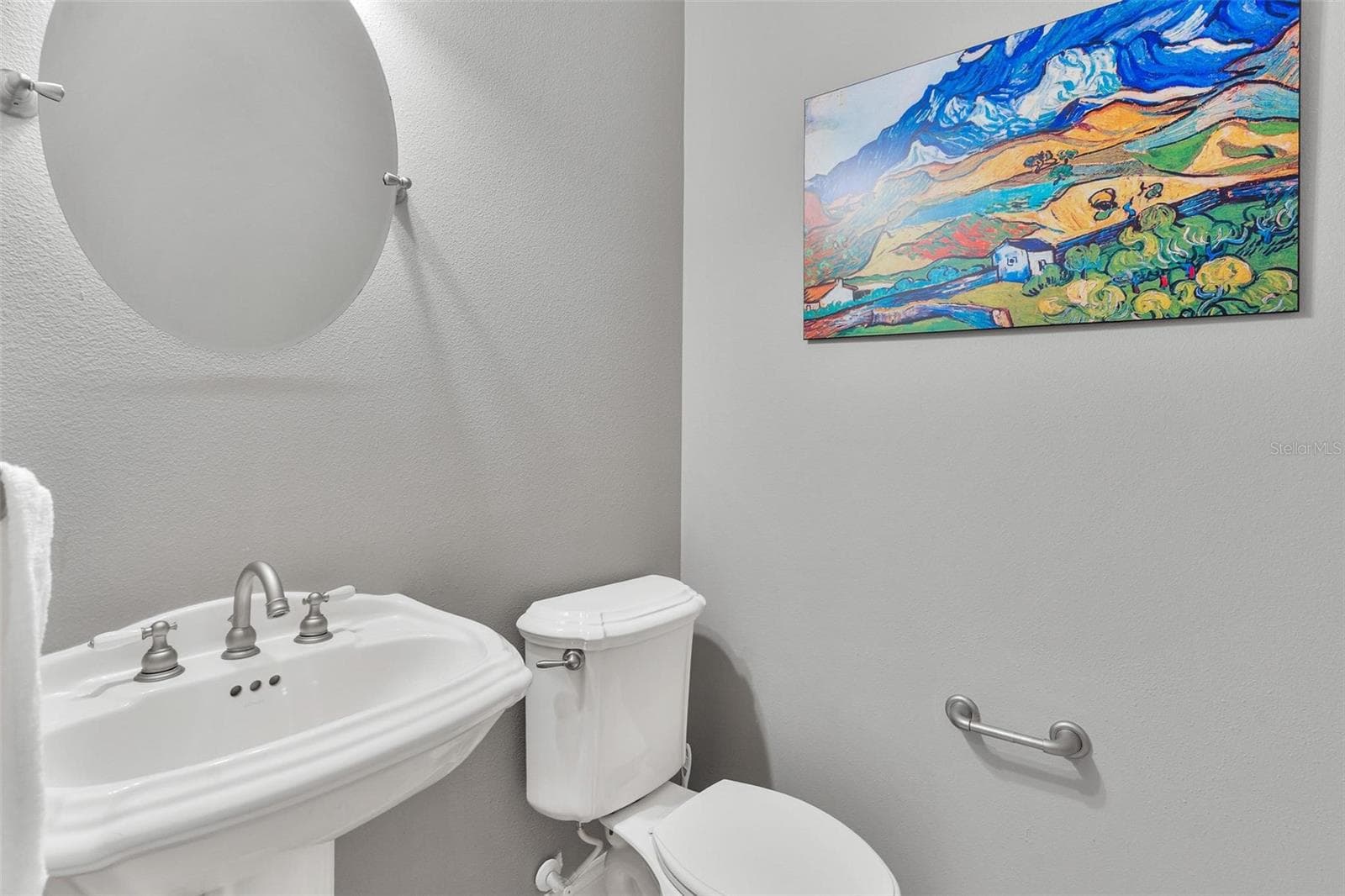 Half Bath for your guest... - 5506 CITATION CT, LADY LAKE