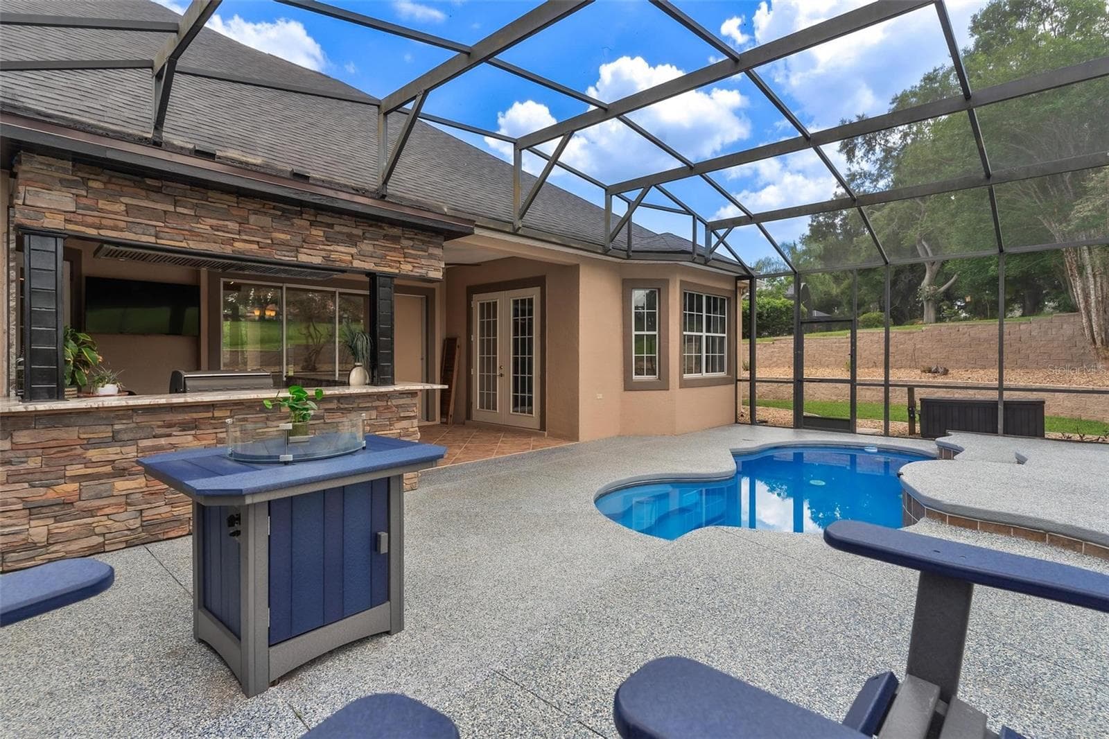 Relax by the firepit and unwind in your own backyard retreat... - 5506 CITATION CT, LADY LAKE