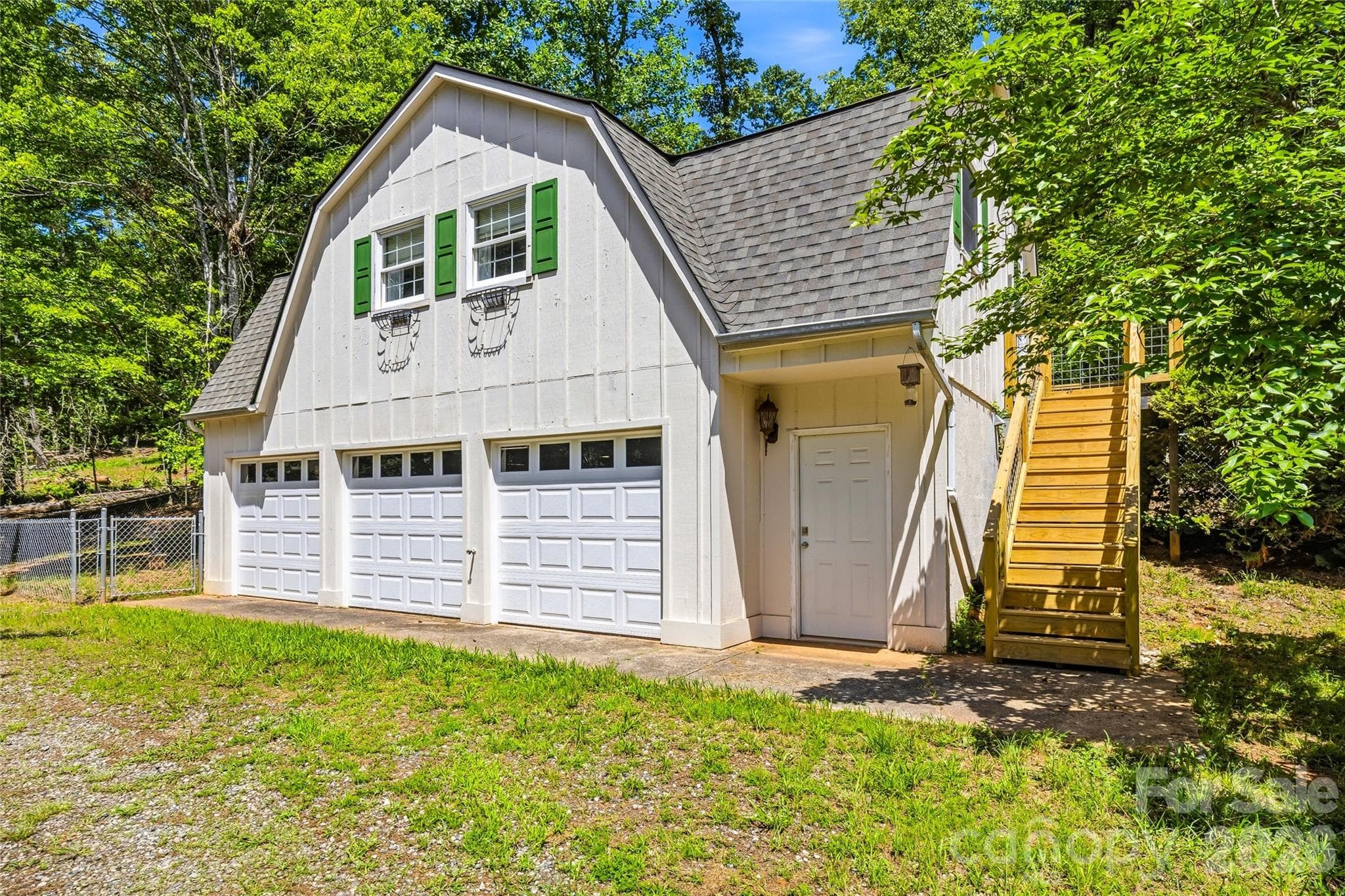 Caretaker's Cottage/Accessory Dwelling 100' from the Barn - Rutherfordton