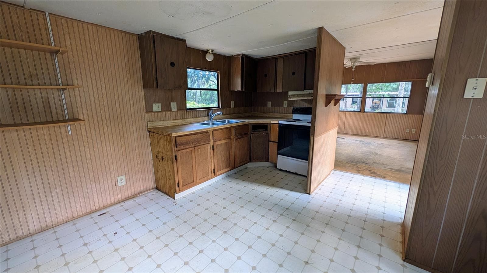 Mobile Home at 11310 W YELLOW OAK LN, CRYSTAL RIVER, photo 8 of 33