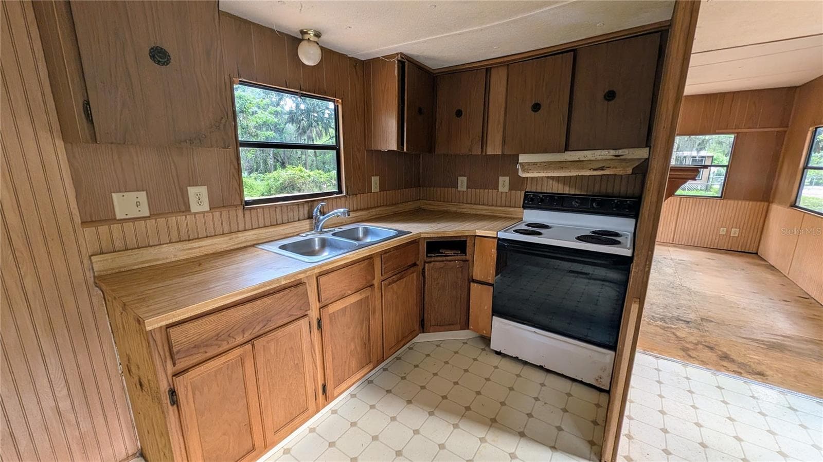 Mobile Home at 11310 W YELLOW OAK LN, CRYSTAL RIVER, photo 9 of 33