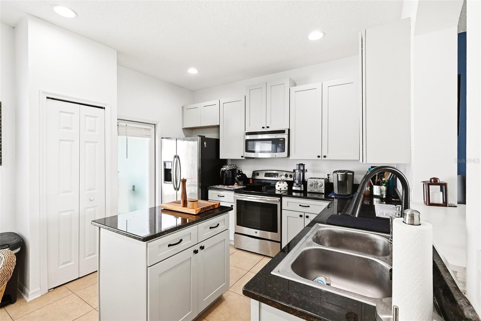 Townhouse at 528 RAINBOW SPRINGS LOOP, GROVELAND, photo 14 of 49