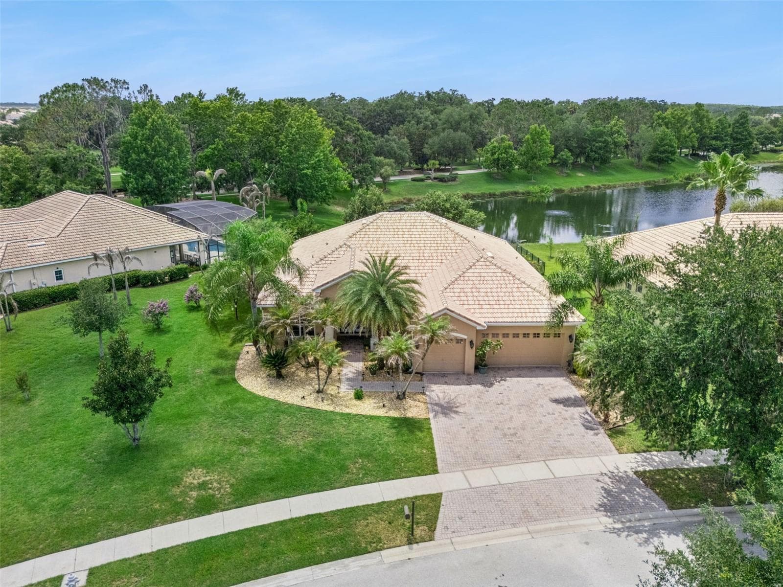 3524 SHOREWOOD DR