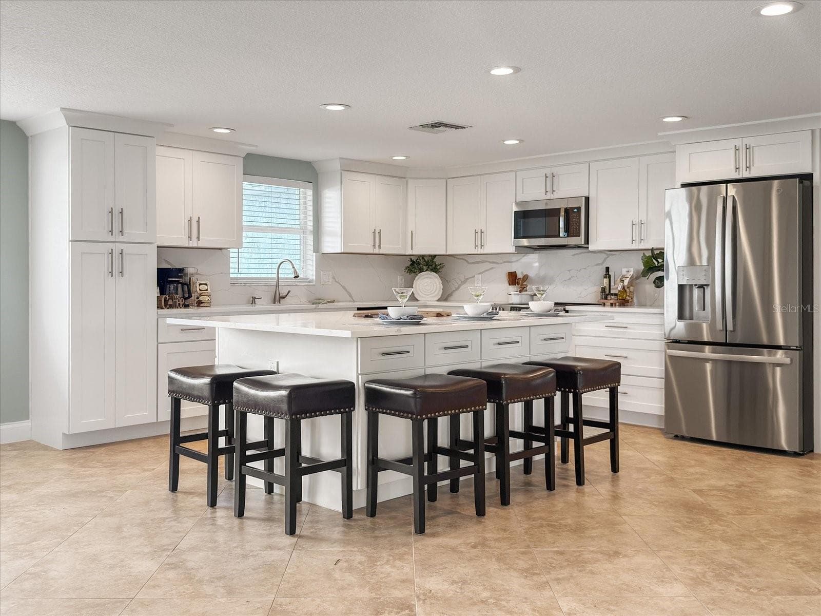Open kitchen / dining room - 5008 DORY DR, NEW PORT RICHEY