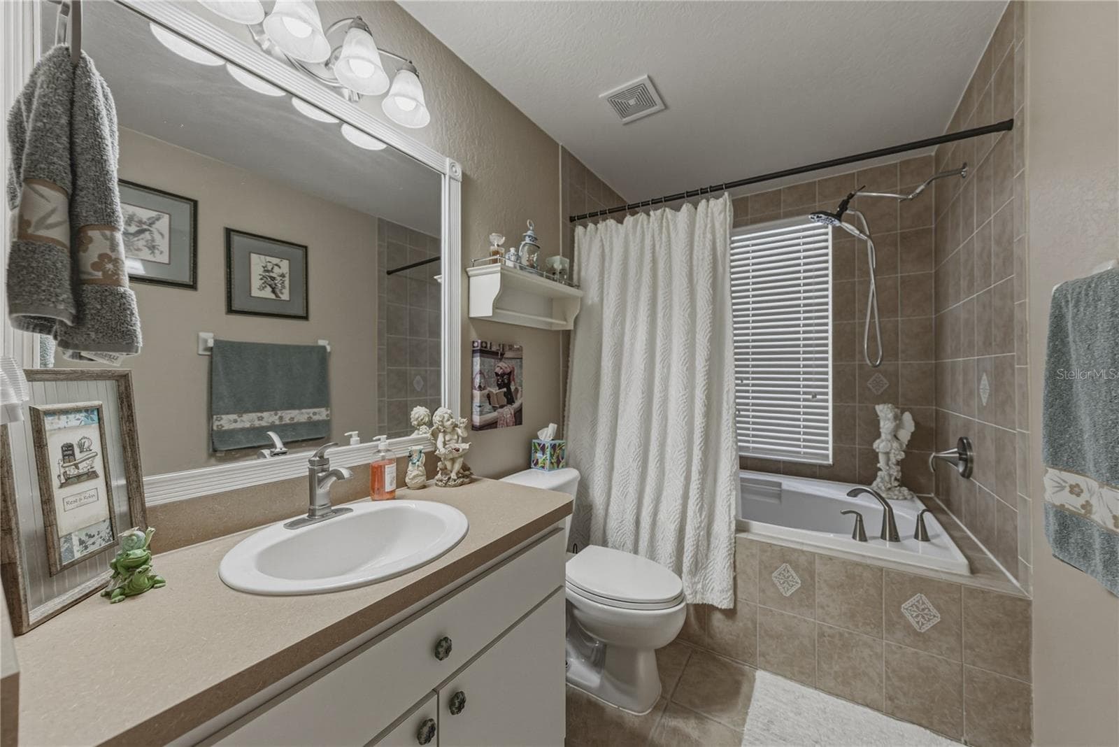 Single Family Residence at 12215 WOODLANDS CIR, DADE CITY, photo 39 of 65