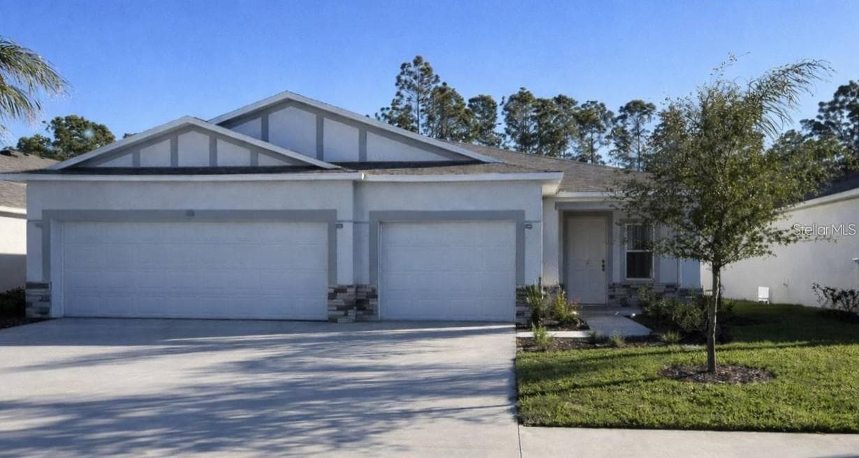 1927 TRAVELERS PALM DR