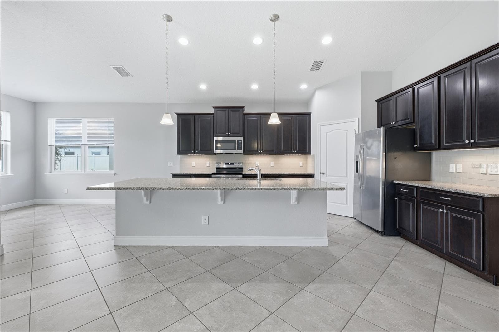 Single Family Residence at 6023 W TOWN CENTER BLVD, ORLANDO, photo 10 of 37