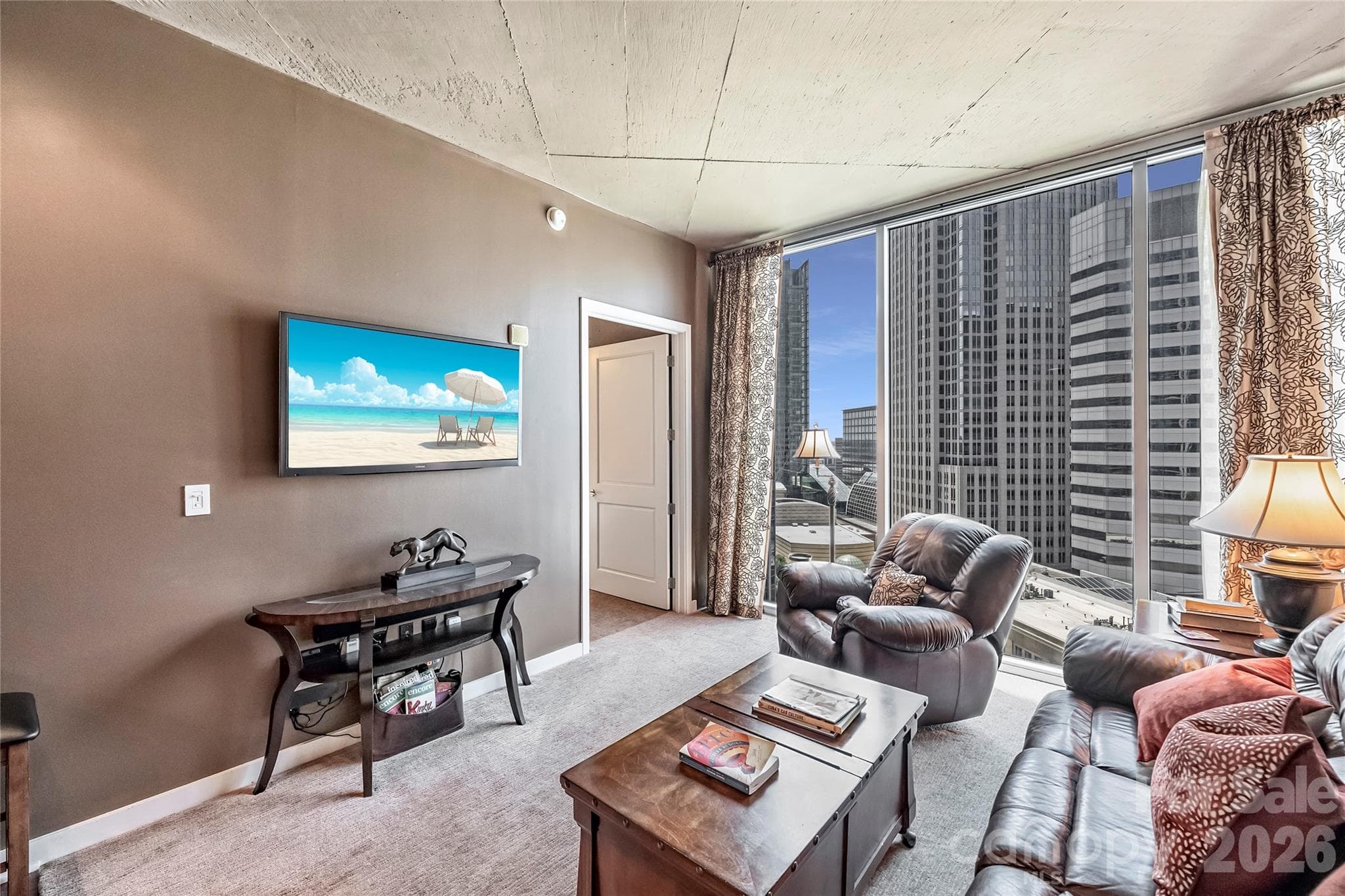 Everyday living with Uptown as your backdrop. - 210 N Church Street, Charlotte